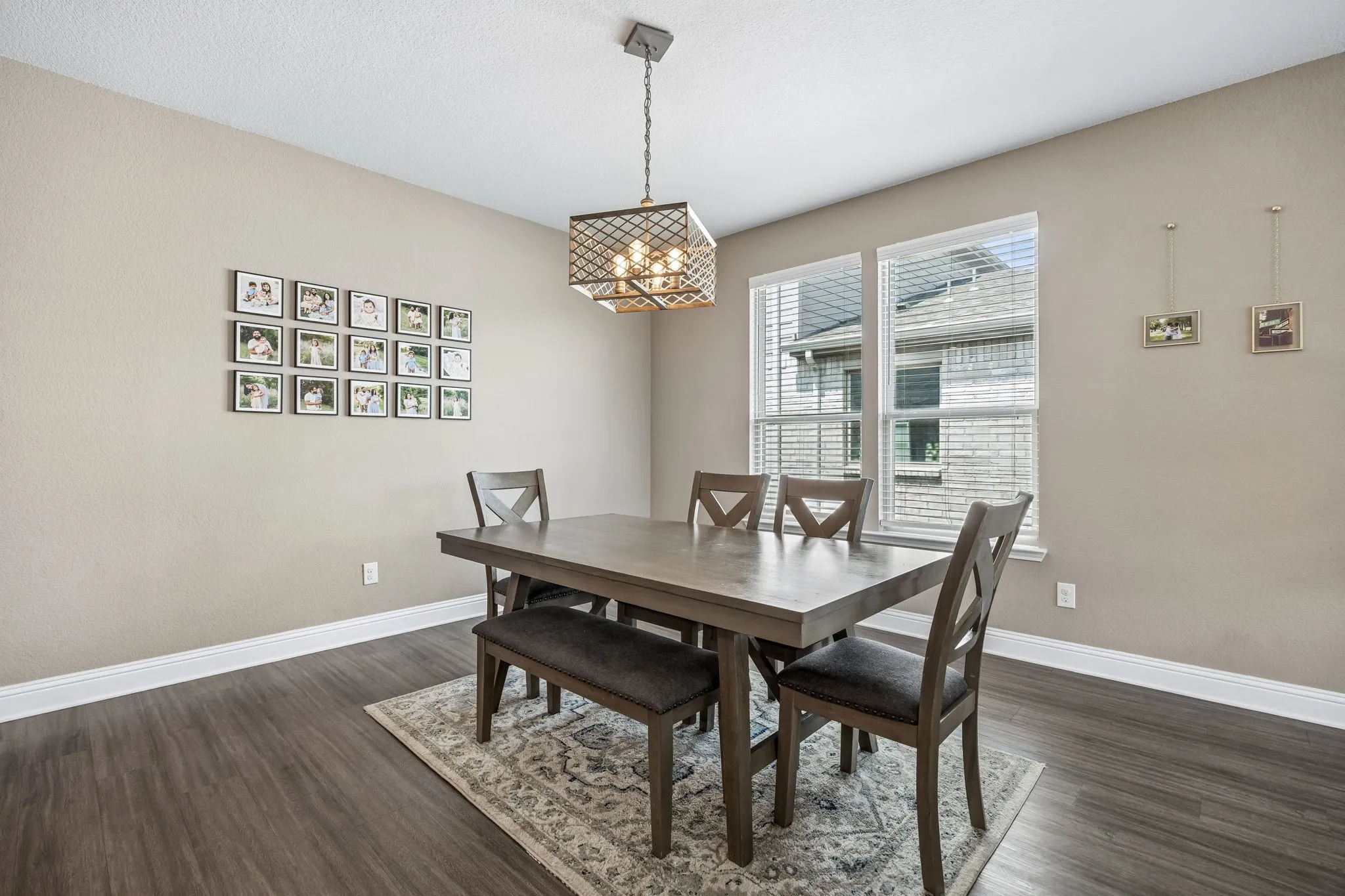 Single Family Residence For Sale in Tarrant County , 636 Fox View Drive, Fort Worth, Texas 76131, 4 Bedroom, 2 Bathroom, 2 Garage spaces, 2,208 Sqft, built in 2019, mls#21310067, Real Estate Agent in Fort Worth, Homes For Sale in Tarrant county, Homes For Sale in Fort Worth, Realtor in Fort Worth Texas, Real Estate Brokerage Independent Realty Texas, Luminita Cordes Realtor