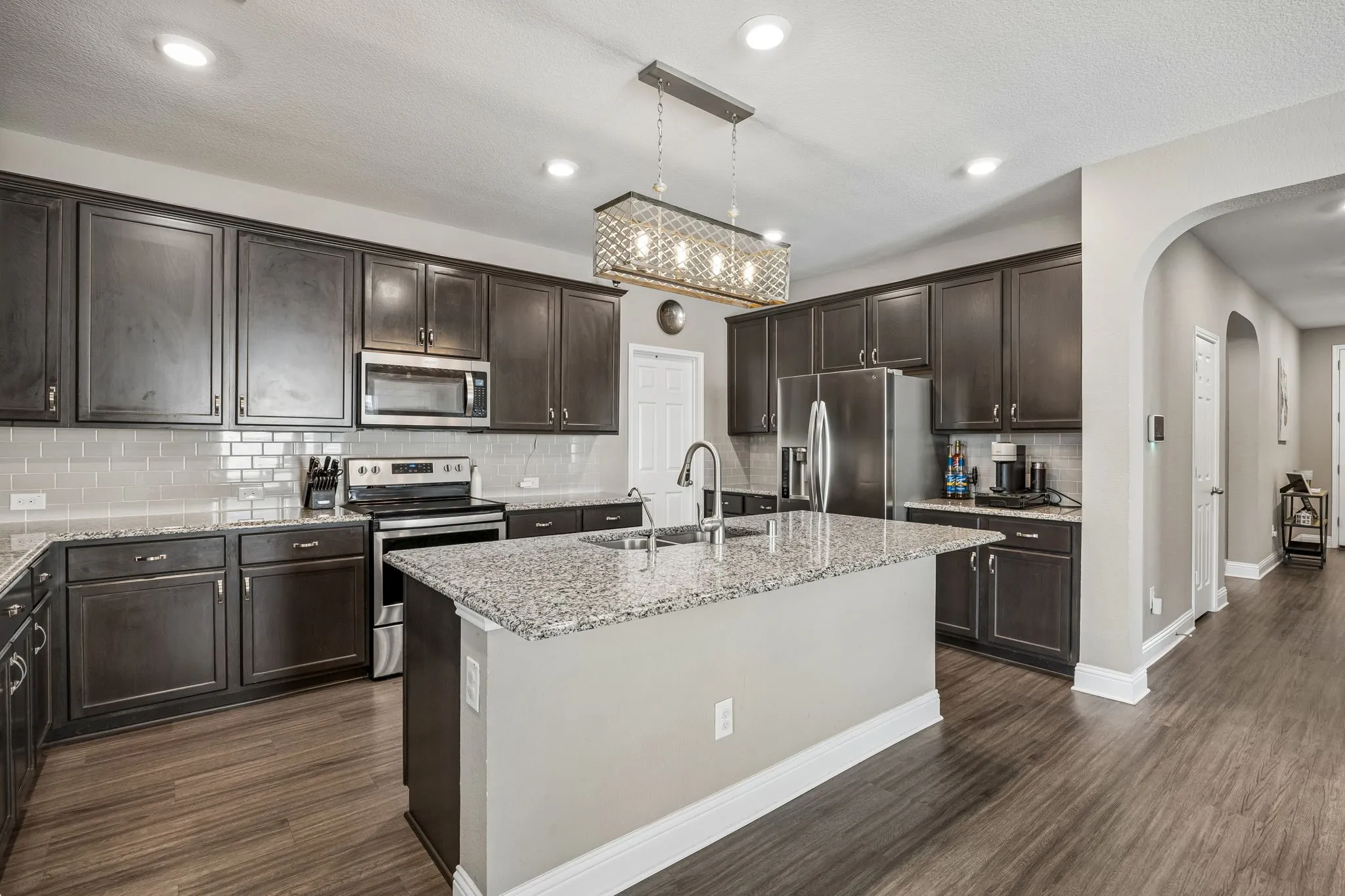 Single Family Residence For Sale in Tarrant County , 636 Fox View Drive, Fort Worth, Texas 76131, 4 Bedroom, 2 Bathroom, 2 Garage spaces, 2,208 Sqft, built in 2019, mls#21310067, Real Estate Agent in Fort Worth, Homes For Sale in Tarrant county, Homes For Sale in Fort Worth, Realtor in Fort Worth Texas, Real Estate Brokerage Independent Realty Texas, Luminita Cordes Realtor