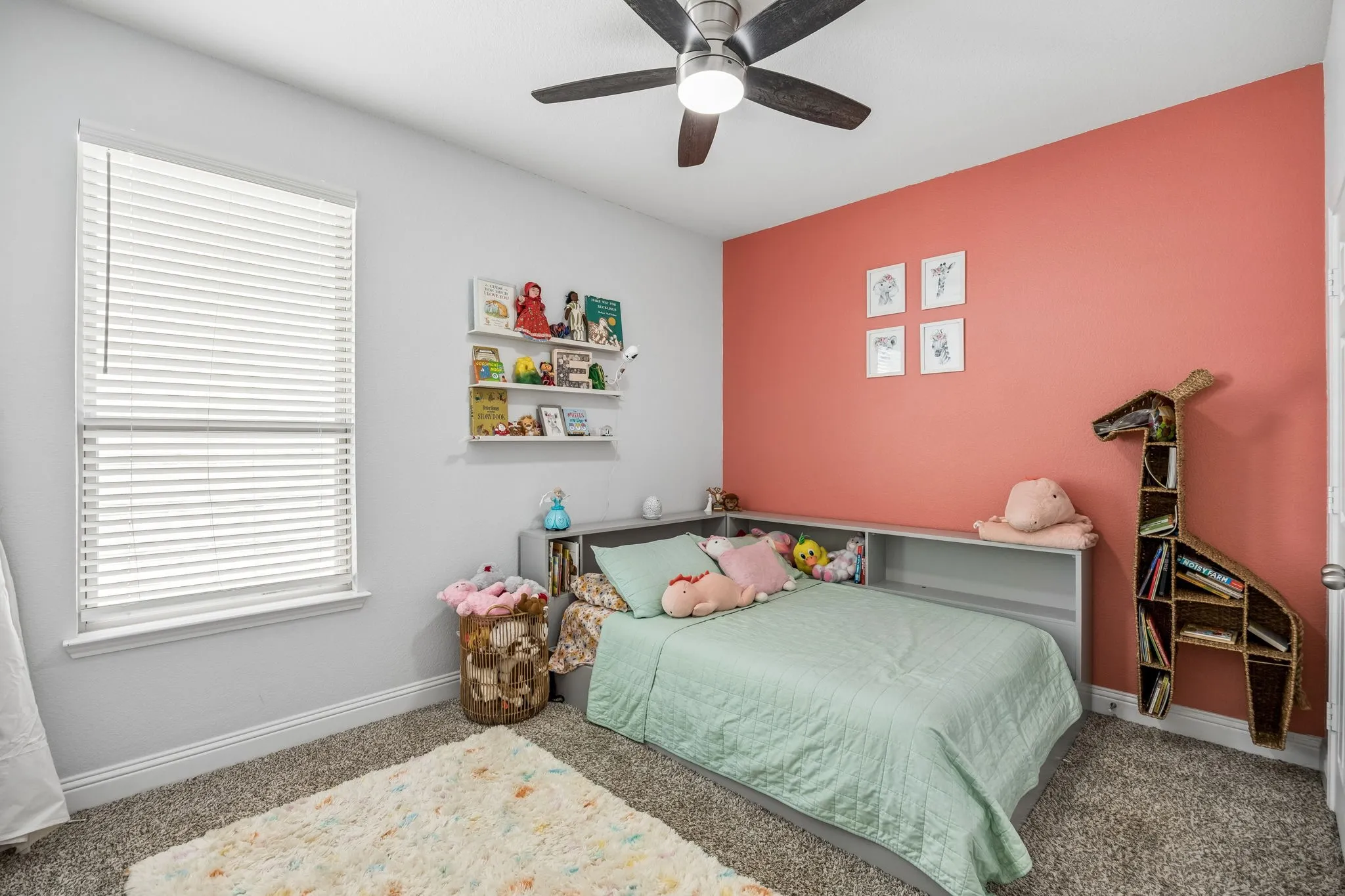 Single Family Residence For Sale in Tarrant County , 636 Fox View Drive, Fort Worth, Texas 76131, 4 Bedroom, 2 Bathroom, 2 Garage spaces, 2,208 Sqft, built in 2019, mls#21310067, Real Estate Agent in Fort Worth, Homes For Sale in Tarrant county, Homes For Sale in Fort Worth, Realtor in Fort Worth Texas, Real Estate Brokerage Independent Realty Texas, Luminita Cordes Realtor