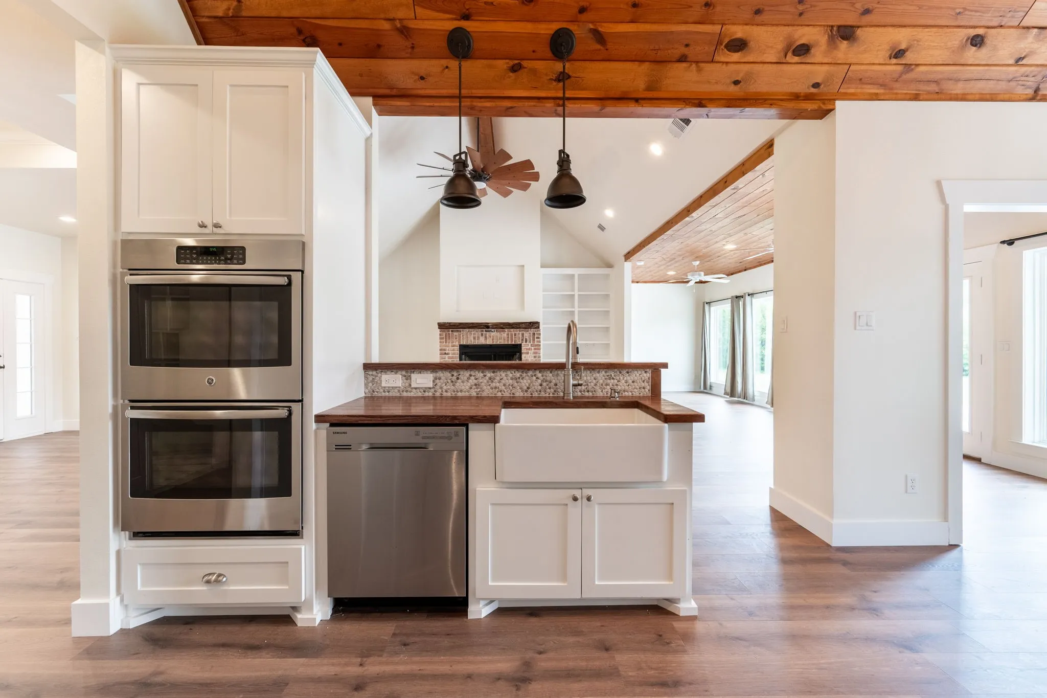 Farm For Sale in Grayson County , 38 Jubilee Farm Road, Bells, Texas 75414, 0, 4 Bathroom, 2 Garage spaces, 2,365 Sqft, built in 2017, mls#21303197, Real Estate Agent in Bells, Homes For Sale in Grayson county, Homes For Sale in Bells, Realtor in Bells Texas, Real Estate Brokerage Independent Realty Texas, Luminita Cordes Realtor