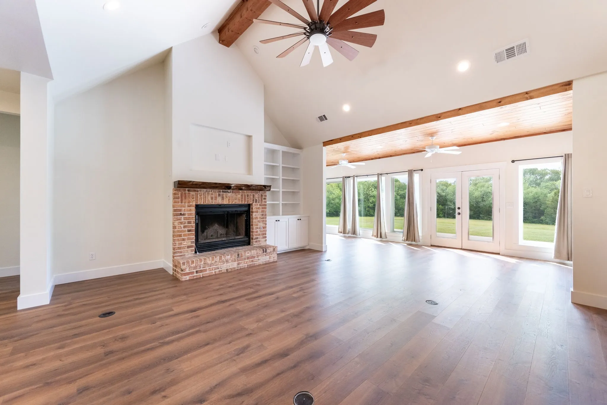 Farm For Sale in Grayson County , 38 Jubilee Farm Road, Bells, Texas 75414, 0, 4 Bathroom, 2 Garage spaces, 2,365 Sqft, built in 2017, mls#21303197, Real Estate Agent in Bells, Homes For Sale in Grayson county, Homes For Sale in Bells, Realtor in Bells Texas, Real Estate Brokerage Independent Realty Texas, Luminita Cordes Realtor