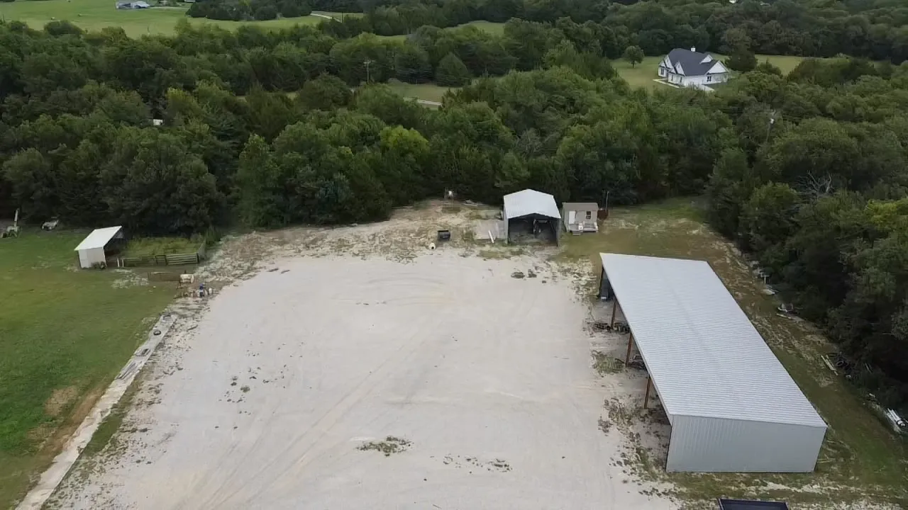 Farm For Sale in Grayson County , 38 Jubilee Farm Road, Bells, Texas 75414, 0, 4 Bathroom, 2 Garage spaces, 2,365 Sqft, built in 2017, mls#21303197, Real Estate Agent in Bells, Homes For Sale in Grayson county, Homes For Sale in Bells, Realtor in Bells Texas, Real Estate Brokerage Independent Realty Texas, Luminita Cordes Realtor