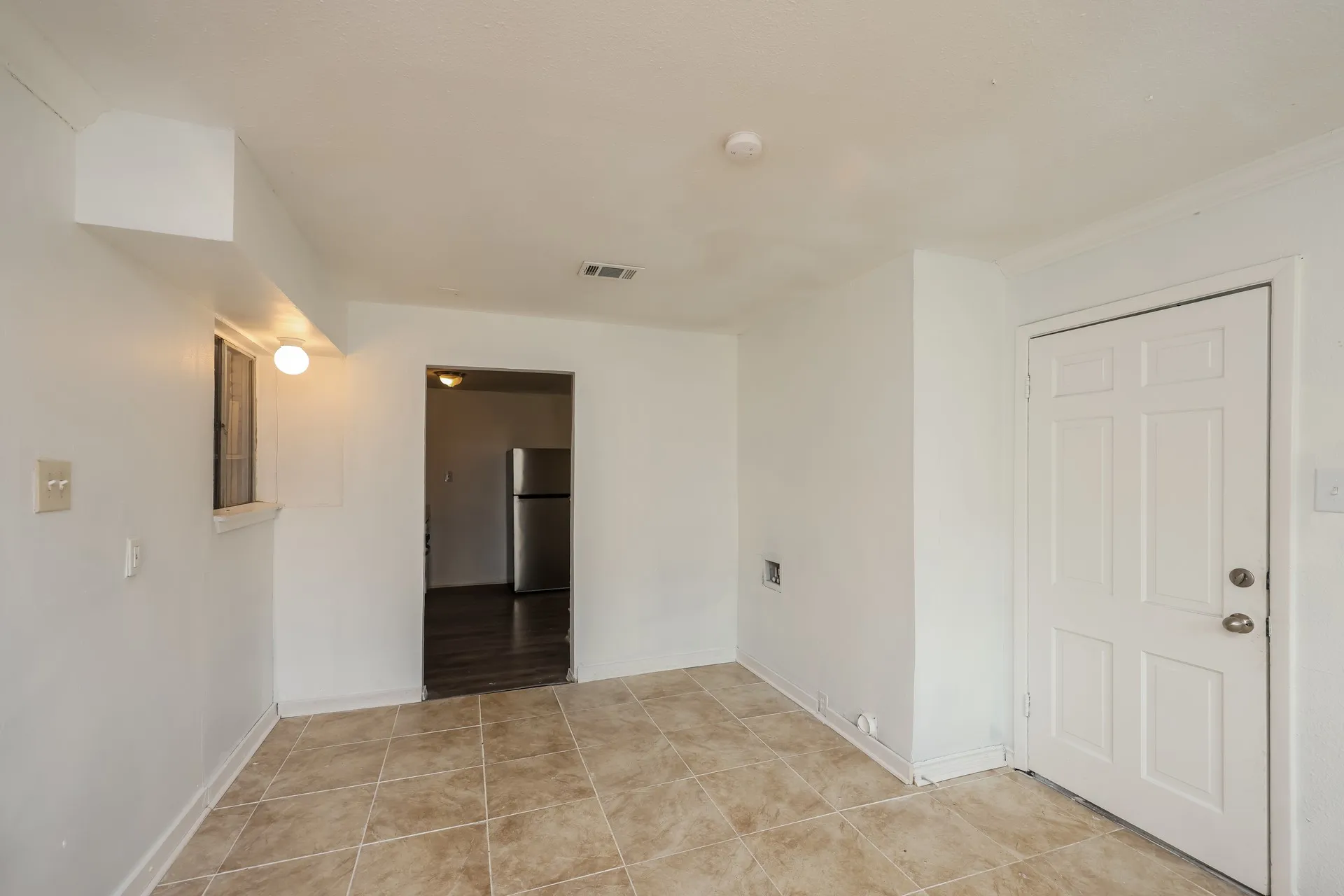 Single Family Residence For Sale in Dallas County , 3408 Loganwood Drive, Dallas, Texas 75227, 3 Bedroom, 2 Bathroom, 2 Garage spaces, 1,758 Sqft, built in 1958, mls#21310993, Real Estate Agent in Dallas, Homes For Sale in Dallas county, Homes For Sale in Dallas, Realtor in Dallas Texas, Real Estate Brokerage Independent Realty Texas, Luminita Cordes Realtor