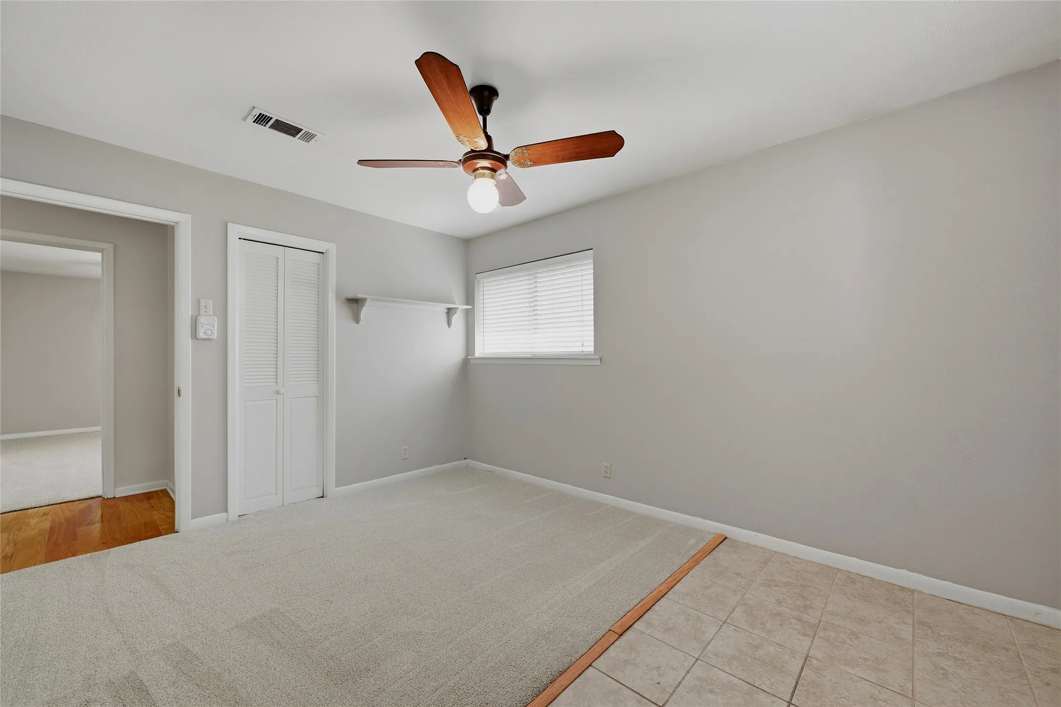 Single Family Residence For Sale in Grayson County , 1712 Oakhill Drive, Sherman, Texas 75092, 3 Bedroom, 2 Bathroom, 2 Garage spaces, 2,019 Sqft, built in 1968, mls#21313776, Real Estate Agent in Sherman, Homes For Sale in Grayson county, Homes For Sale in Sherman, Realtor in Sherman Texas, Real Estate Brokerage Independent Realty Texas, Luminita Cordes Realtor