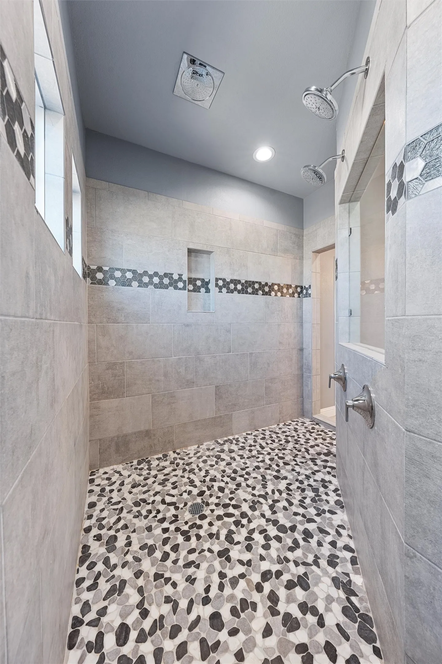 Single Family Residence For Sale in Mc Lennan County , 10053 Wildberry Drive, Waco, Texas 76712, 4 Bedroom, 3 Bathroom, 2 Garage spaces, 2,570 Sqft, built in 2020, mls#21313735, Real Estate Agent in Waco, Homes For Sale in Mc Lennan county, Homes For Sale in Waco, Realtor in Waco Texas, Real Estate Brokerage Independent Realty Texas, Luminita Cordes Realtor