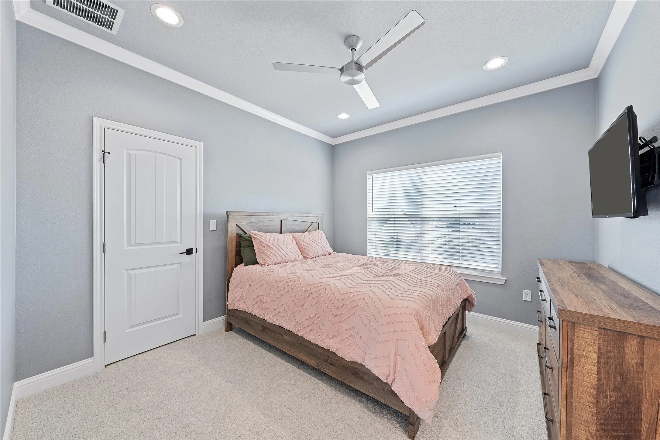 Single Family Residence For Sale in Mc Lennan County , 10053 Wildberry Drive, Waco, Texas 76712, 4 Bedroom, 3 Bathroom, 2 Garage spaces, 2,570 Sqft, built in 2020, mls#21313735, Real Estate Agent in Waco, Homes For Sale in Mc Lennan county, Homes For Sale in Waco, Realtor in Waco Texas, Real Estate Brokerage Independent Realty Texas, Luminita Cordes Realtor