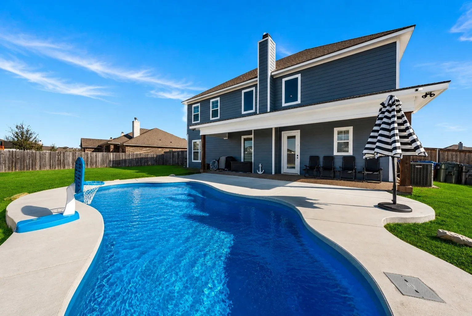 Single Family Residence For Sale in Mc Lennan County , 10053 Wildberry Drive, Waco, Texas 76712, 4 Bedroom, 3 Bathroom, 2 Garage spaces, 2,570 Sqft, built in 2020, mls#21313735, Real Estate Agent in Waco, Homes For Sale in Mc Lennan county, Homes For Sale in Waco, Realtor in Waco Texas, Real Estate Brokerage Independent Realty Texas, Luminita Cordes Realtor