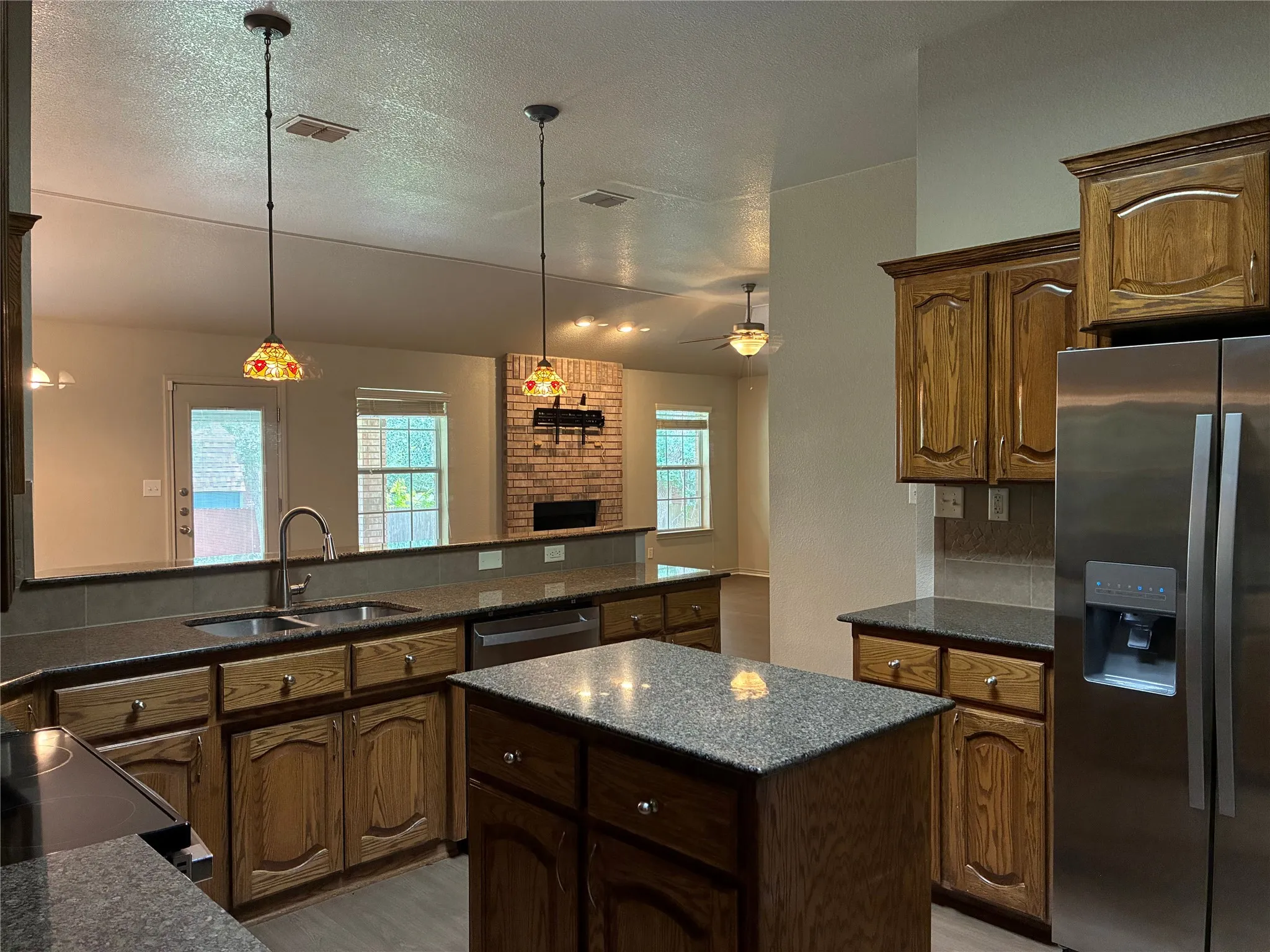 Single Family Residence For Sale in Bell County , 5610 Mosaic Trail, Killeen, Texas 76542, 3 Bedrooms, 2 Bathrooms, 2 Garage spaces, 2,350 Sqft, built in 2008, Price $317,000, mls#21313068, Real Estate Agent in Killeen, Homes For Sale in Bell county, Homes For Sale in Killeen, Realtor in Killeen Texas, Real Estate Brokerage Independent Realty Texas, Luminita Cordes Realtor