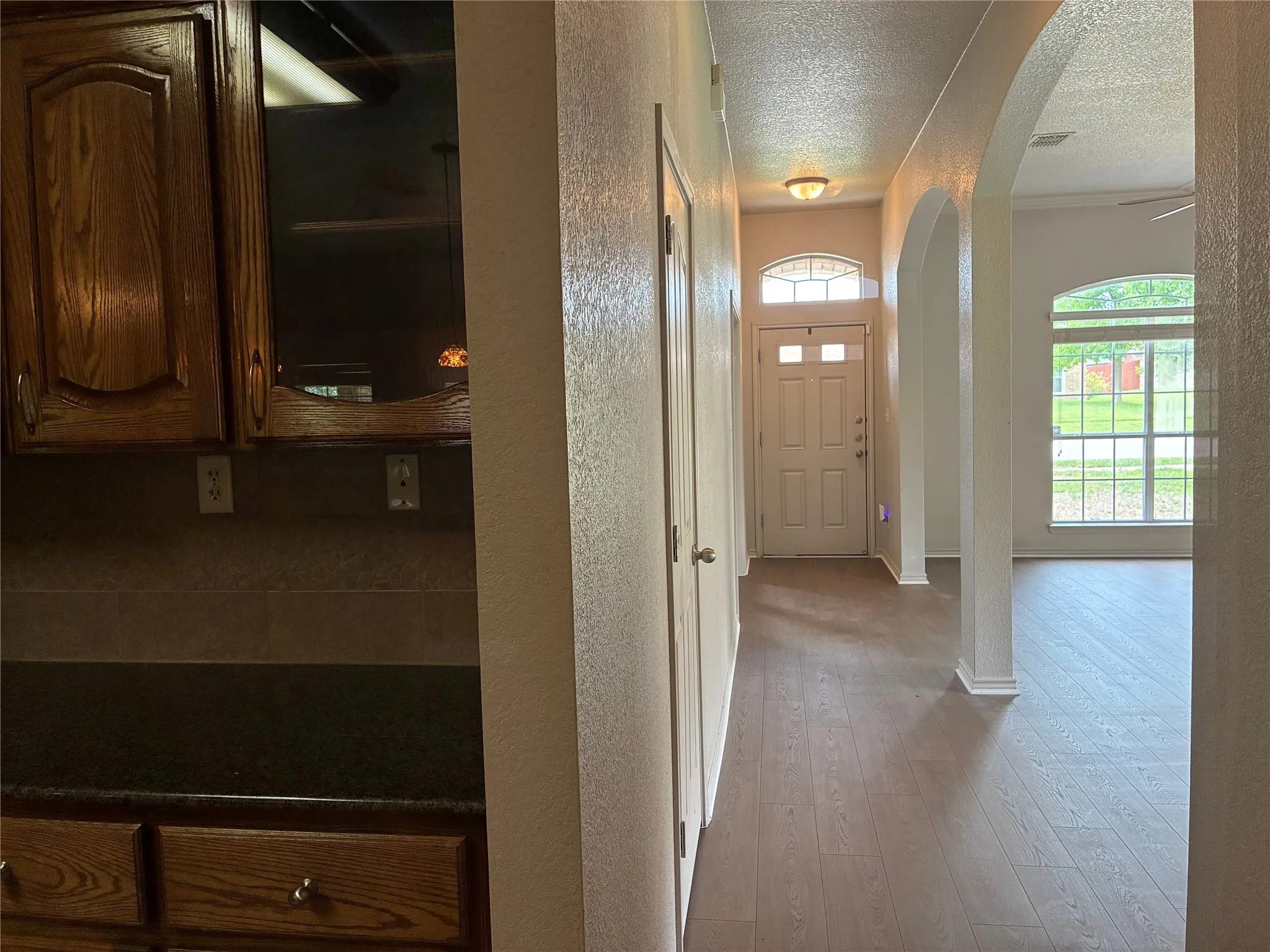 Single Family Residence For Sale in Bell County , 5610 Mosaic Trail, Killeen, Texas 76542, 3 Bedrooms, 2 Bathrooms, 2 Garage spaces, 2,350 Sqft, built in 2008, Price $317,000, mls#21313068, Real Estate Agent in Killeen, Homes For Sale in Bell county, Homes For Sale in Killeen, Realtor in Killeen Texas, Real Estate Brokerage Independent Realty Texas, Luminita Cordes Realtor