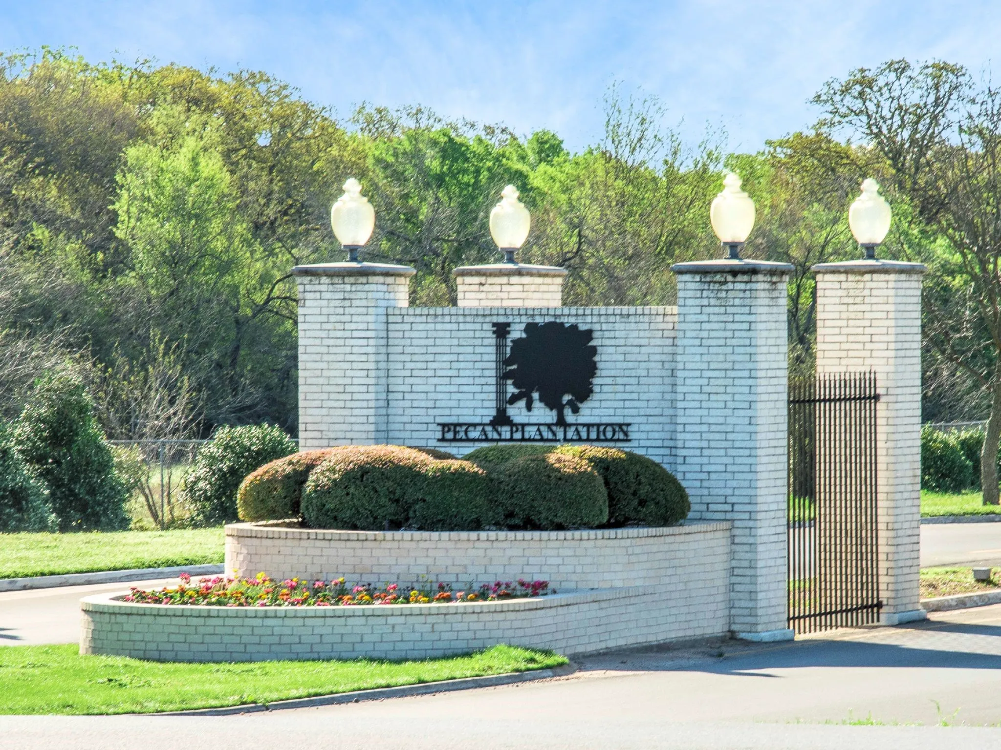 Unimproved Land For Sale in Hood County , 2131 E Landings N, Granbury, Texas 76049, 0, 0, Garage spaces, 0 Sqft, built in 0, mls#21312959, Real Estate Agent in Granbury, Homes For Sale in Hood county, Homes For Sale in Granbury, Realtor in Granbury Texas, Real Estate Brokerage Independent Realty Texas, Luminita Cordes Realtor