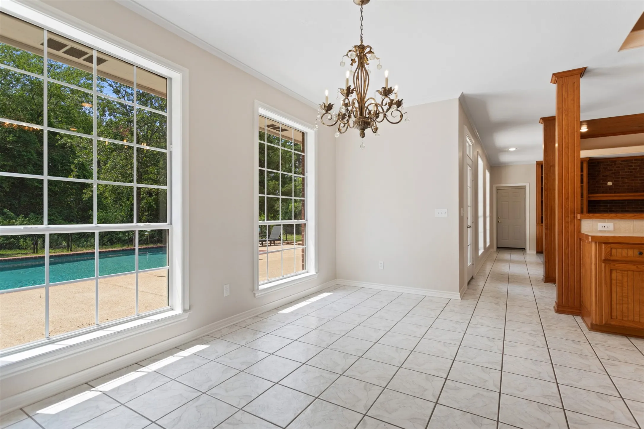 Single Family Residence For Sale in Smith County , 17681 Huckleberry Circle, Lindale, Texas 75771, 4 Bedroom, 3 Bathroom, 2 Garage spaces, 2,924 Sqft, built in 1999, mls#21313921, Real Estate Agent in Lindale, Homes For Sale in Smith county, Homes For Sale in Lindale, Realtor in Lindale Texas, Real Estate Brokerage Independent Realty Texas, Luminita Cordes Realtor