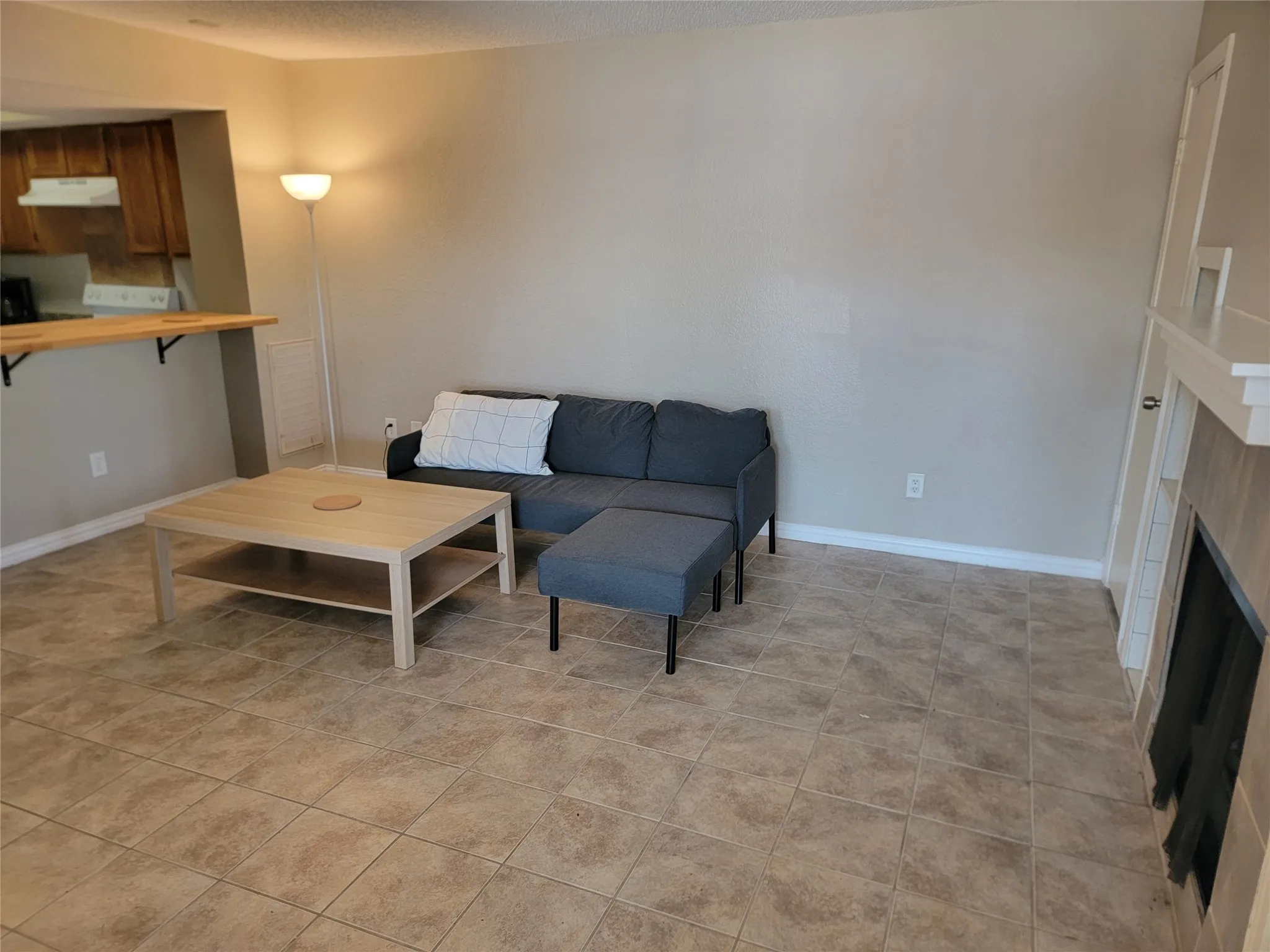 Condominium For Sale in Dallas County , 9803 Walnut Street 102, Dallas, Texas 75243, 1 Bedroom, 1 Bathroom, Garage spaces, 662 Sqft, built in 1981, mls#21305871, Real Estate Agent in Dallas, Homes For Sale in Dallas county, Homes For Sale in Dallas, Realtor in Dallas Texas, Real Estate Brokerage Independent Realty Texas, Luminita Cordes Realtor