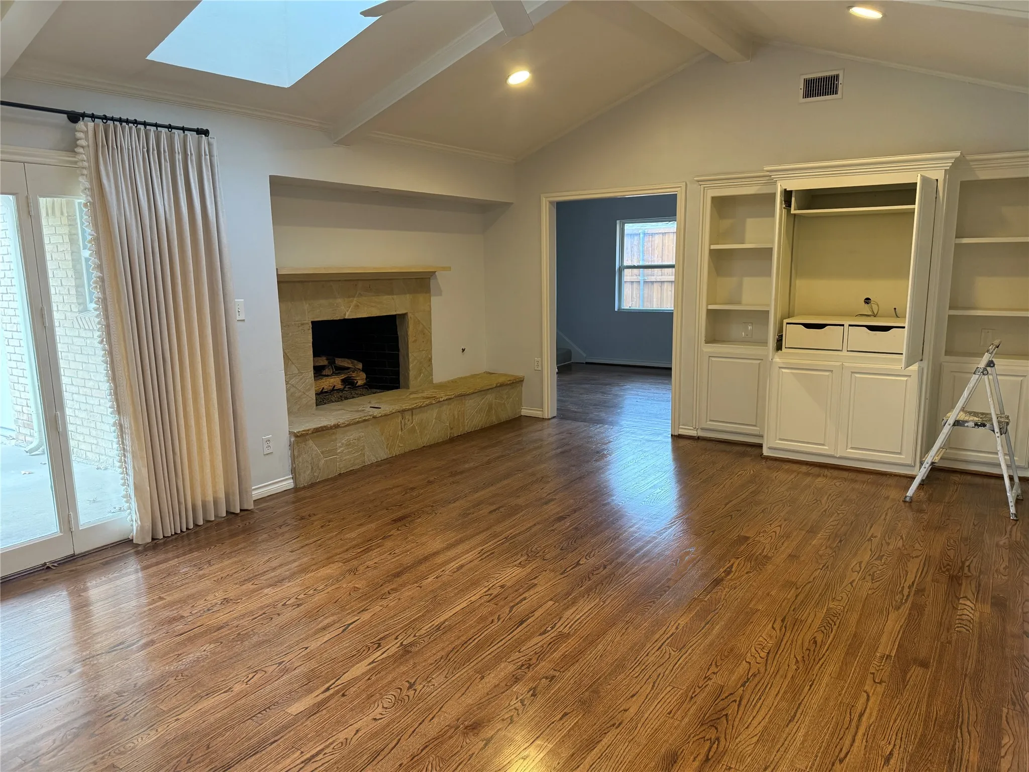 Single Family Residence For Rent in Dallas County , 4916 Sugar Mill Road, Dallas, Texas 75244, 5 Bedroom, 5 Bathroom, 2 Garage spaces, 3,044 Sqft, built in 1967, mls#21313932, Real Estate Agent in Dallas, Homes For Rent in Dallas county, Homes For Rent in Dallas, Realtor in Dallas Texas, Real Estate Brokerage Independent Realty Texas, Luminita Cordes Realtor