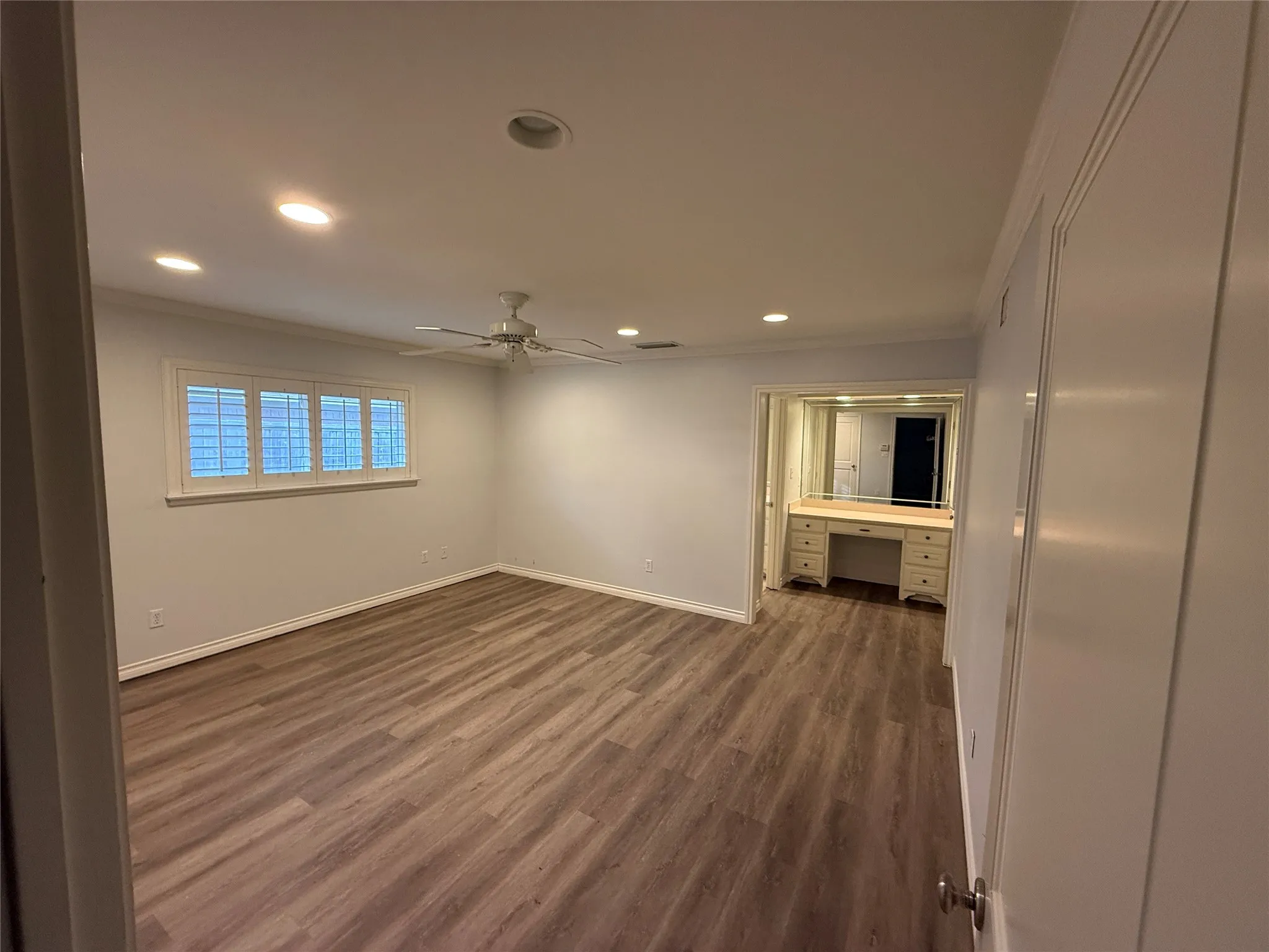 Single Family Residence For Rent in Dallas County , 4916 Sugar Mill Road, Dallas, Texas 75244, 5 Bedroom, 5 Bathroom, 2 Garage spaces, 3,044 Sqft, built in 1967, mls#21313932, Real Estate Agent in Dallas, Homes For Rent in Dallas county, Homes For Rent in Dallas, Realtor in Dallas Texas, Real Estate Brokerage Independent Realty Texas, Luminita Cordes Realtor