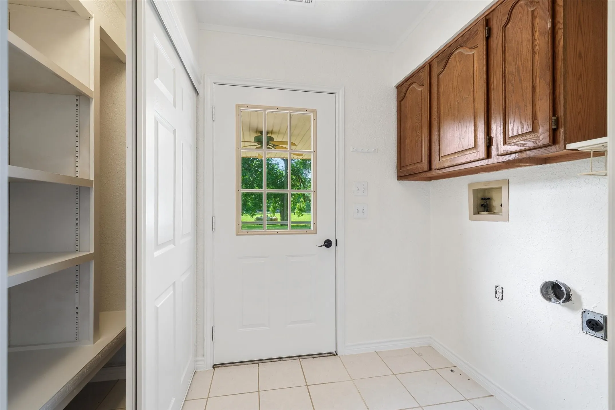 Single Family Residence For Sale in Kaufman County , 7871 Shady Lane, Scurry, Texas 75158, 4 Bedroom, 3 Bathroom, 2 Garage spaces, 2,487 Sqft, built in 1999, mls#21311556, Real Estate Agent in Scurry, Homes For Sale in Kaufman county, Homes For Sale in Scurry, Realtor in Scurry Texas, Real Estate Brokerage Independent Realty Texas, Luminita Cordes Realtor