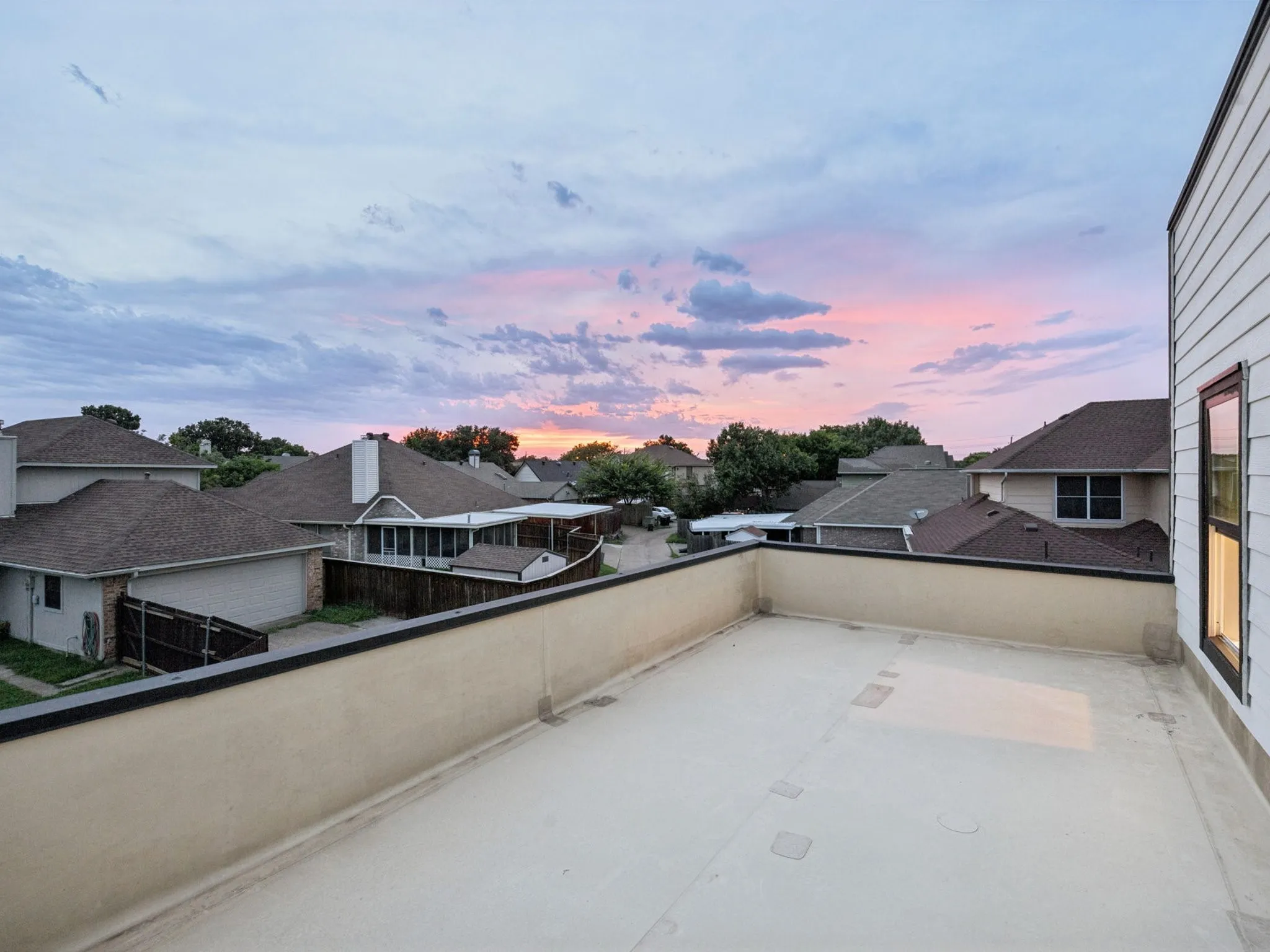 Second Floor sky pad