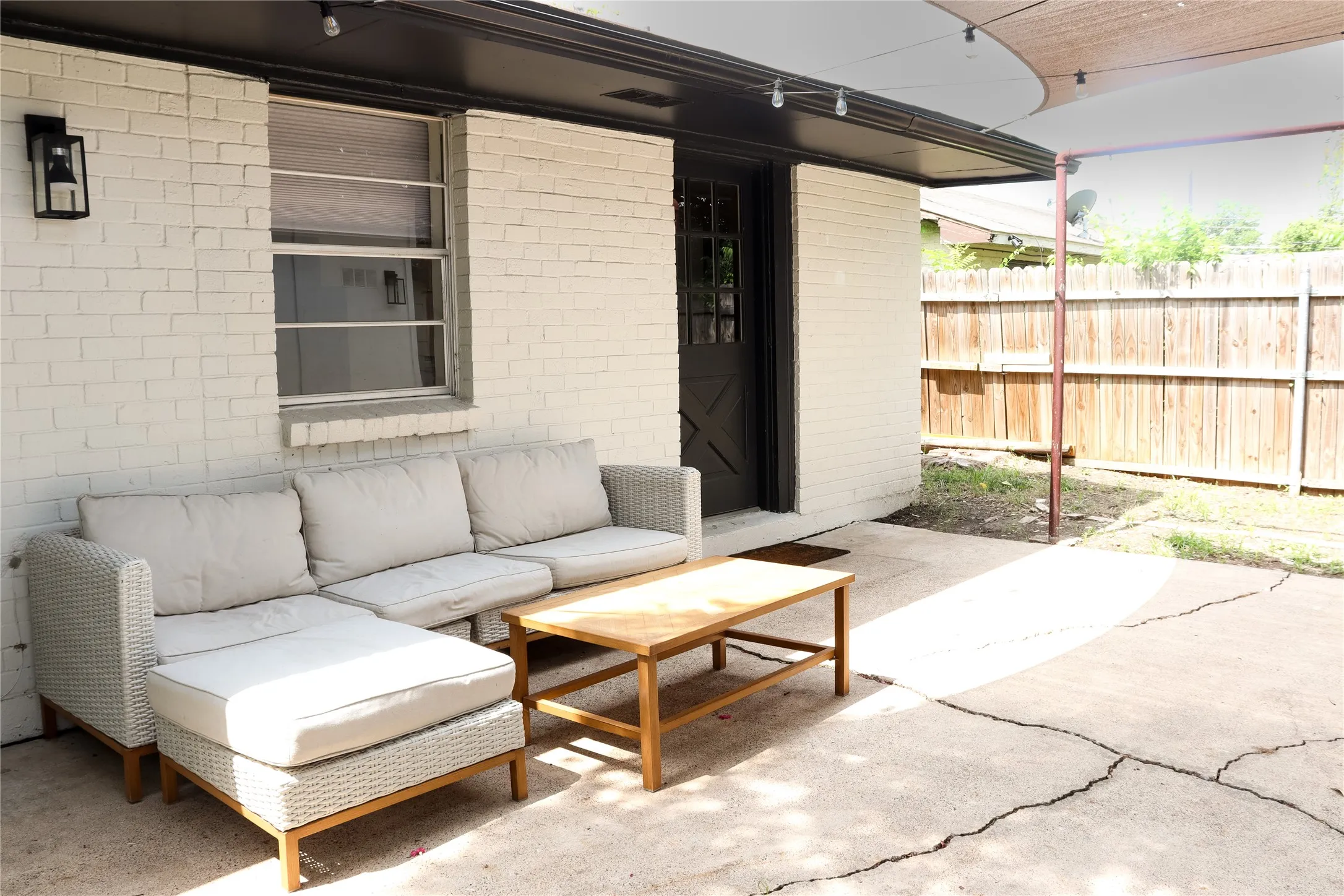 Single Family Residence For Sale in Dallas County , 1011 Pacific Drive, Richardson, Texas 75081, 3 Bedroom, 2 Bathroom, 2 Garage spaces, 1,348 Sqft, built in 1964, mls#21312742, Real Estate Agent in Richardson, Homes For Sale in Dallas county, Homes For Sale in Richardson, Realtor in Richardson Texas, Real Estate Brokerage Independent Realty Texas, Luminita Cordes Realtor