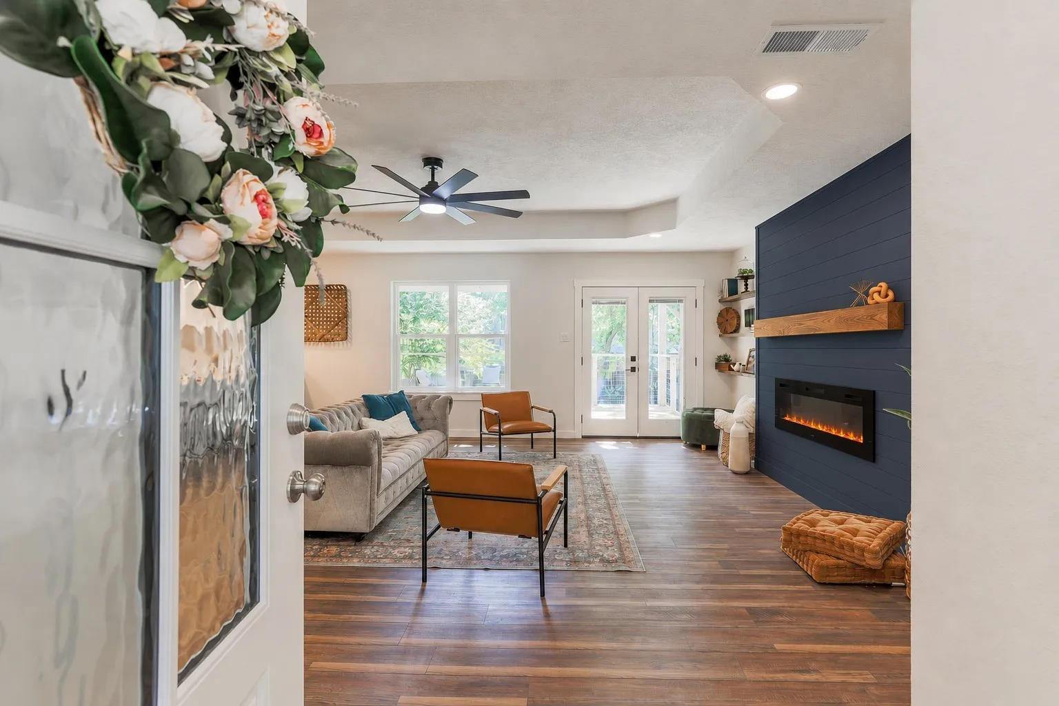 Single Family Residence For Sale in Grayson County , 44 Haven Circle, Denison, Texas 75020, 3 Bedroom, 2 Bathroom, 2 Garage spaces, 1,761 Sqft, built in 1986, mls#21313952, Real Estate Agent in Denison, Homes For Sale in Grayson county, Homes For Sale in Denison, Realtor in Denison Texas, Real Estate Brokerage Independent Realty Texas, Luminita Cordes Realtor