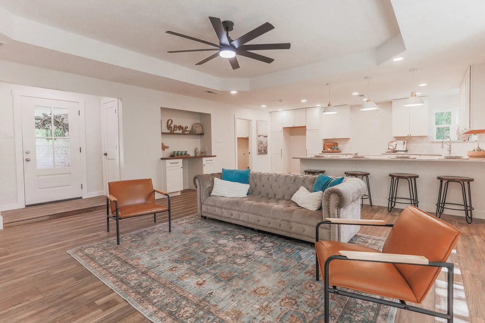 Single Family Residence For Sale in Grayson County , 44 Haven Circle, Denison, Texas 75020, 3 Bedroom, 2 Bathroom, 2 Garage spaces, 1,761 Sqft, built in 1986, mls#21313952, Real Estate Agent in Denison, Homes For Sale in Grayson county, Homes For Sale in Denison, Realtor in Denison Texas, Real Estate Brokerage Independent Realty Texas, Luminita Cordes Realtor