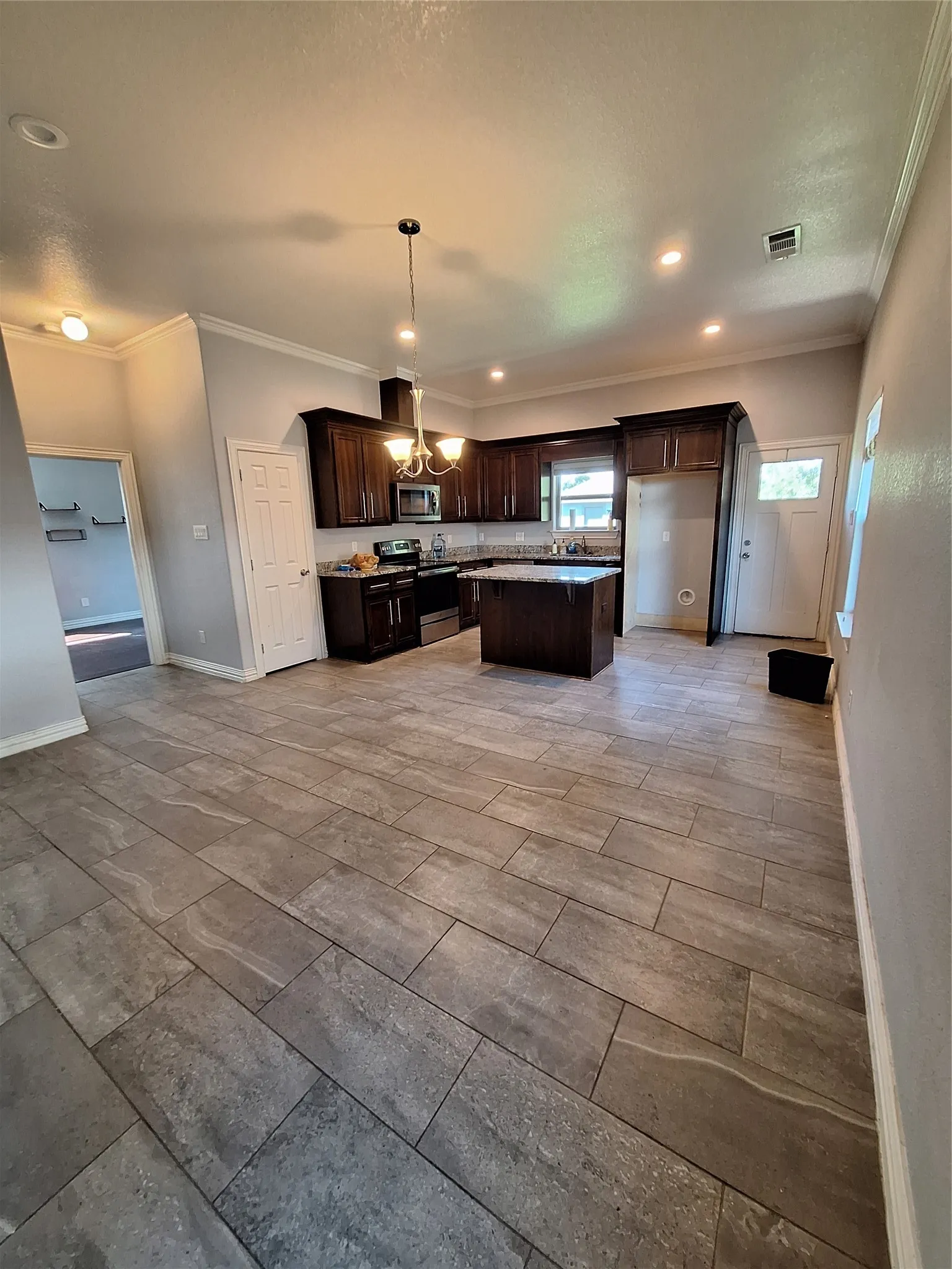 Single Family Residence For Rent in Dallas County , 4107 Canada Drive, Dallas, Texas 75212, 4 Bedroom, 3 Bathroom, Garage spaces, 1,533 Sqft, built in 2018, mls#21313882, Real Estate Agent in Dallas, Homes For Rent in Dallas county, Homes For Rent in Dallas, Realtor in Dallas Texas, Real Estate Brokerage Independent Realty Texas, Luminita Cordes Realtor
