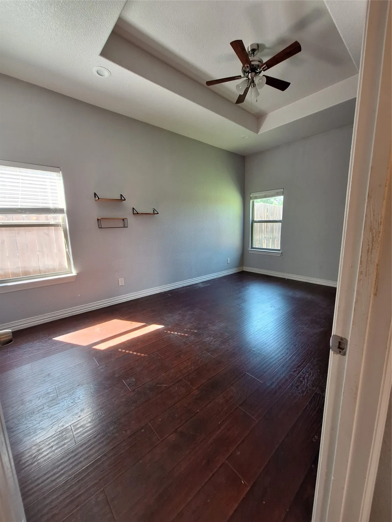Single Family Residence For Rent in Dallas County , 4107 Canada Drive, Dallas, Texas 75212, 4 Bedroom, 3 Bathroom, Garage spaces, 1,533 Sqft, built in 2018, mls#21313882, Real Estate Agent in Dallas, Homes For Rent in Dallas county, Homes For Rent in Dallas, Realtor in Dallas Texas, Real Estate Brokerage Independent Realty Texas, Luminita Cordes Realtor