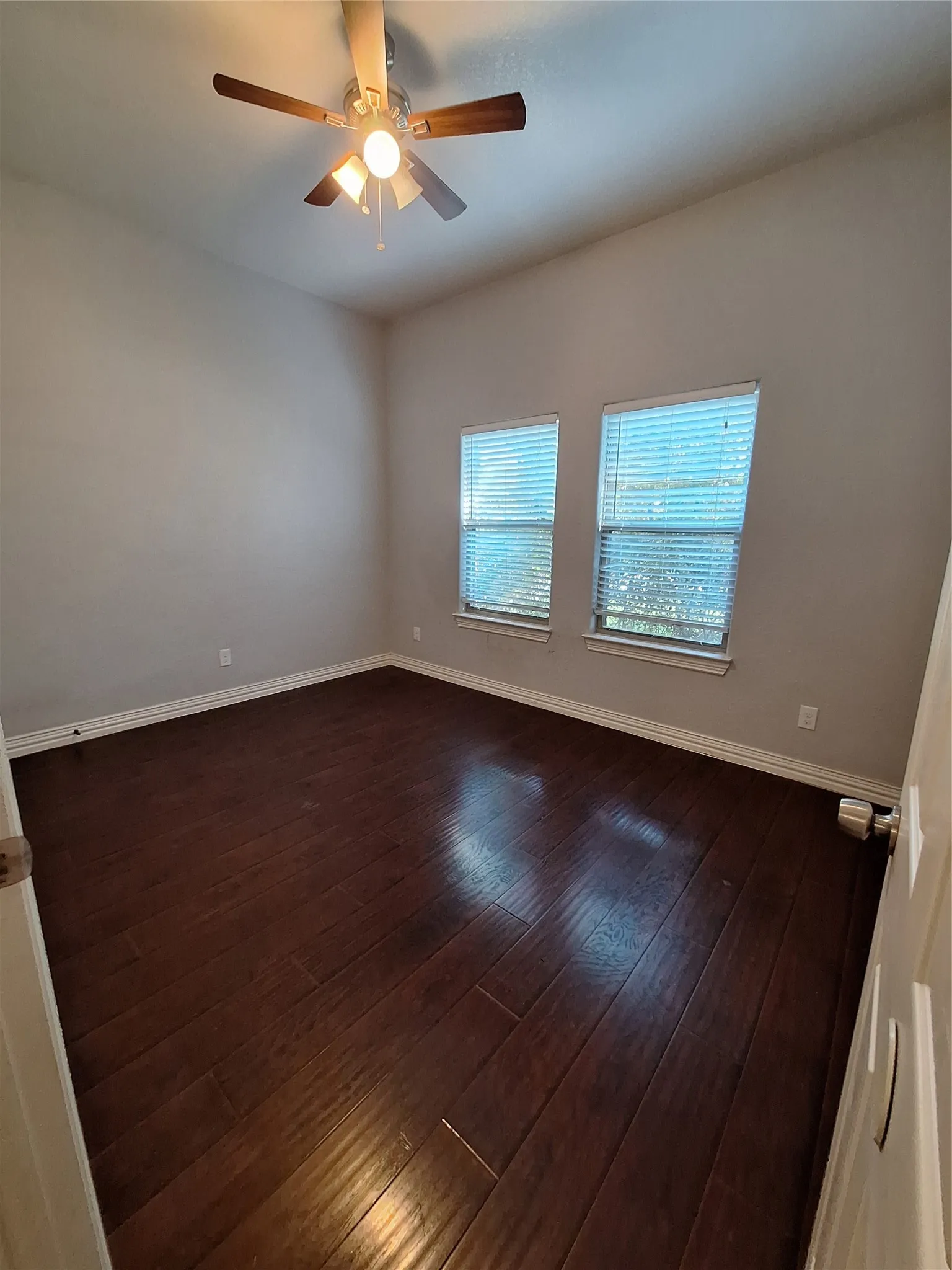 Single Family Residence For Rent in Dallas County , 4107 Canada Drive, Dallas, Texas 75212, 4 Bedroom, 3 Bathroom, Garage spaces, 1,533 Sqft, built in 2018, mls#21313882, Real Estate Agent in Dallas, Homes For Rent in Dallas county, Homes For Rent in Dallas, Realtor in Dallas Texas, Real Estate Brokerage Independent Realty Texas, Luminita Cordes Realtor