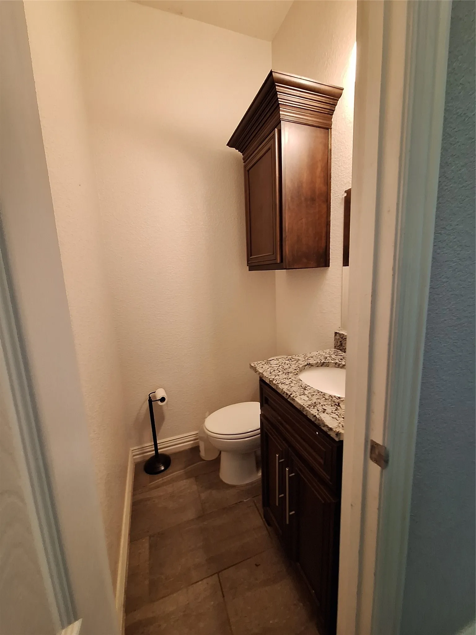 Single Family Residence For Rent in Dallas County , 4107 Canada Drive, Dallas, Texas 75212, 4 Bedroom, 3 Bathroom, Garage spaces, 1,533 Sqft, built in 2018, mls#21313882, Real Estate Agent in Dallas, Homes For Rent in Dallas county, Homes For Rent in Dallas, Realtor in Dallas Texas, Real Estate Brokerage Independent Realty Texas, Luminita Cordes Realtor