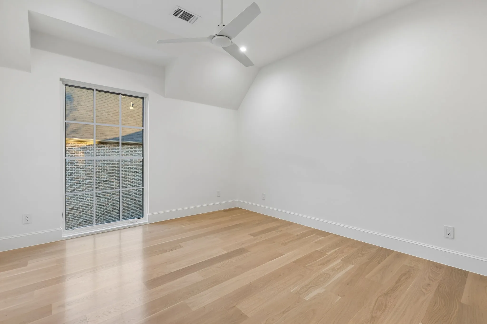 Single Family Residence For Sale in Collin County , 6389 Memorial Drive, Frisco, Texas 75034, 5 Bedroom, 6 Bathroom, 3 Garage spaces, 5,282 Sqft, built in 2026, mls#21273128, Real Estate Agent in Frisco, Homes For Sale in Collin county, Homes For Sale in Frisco, Realtor in Frisco Texas, Real Estate Brokerage Independent Realty Texas, Luminita Cordes Realtor