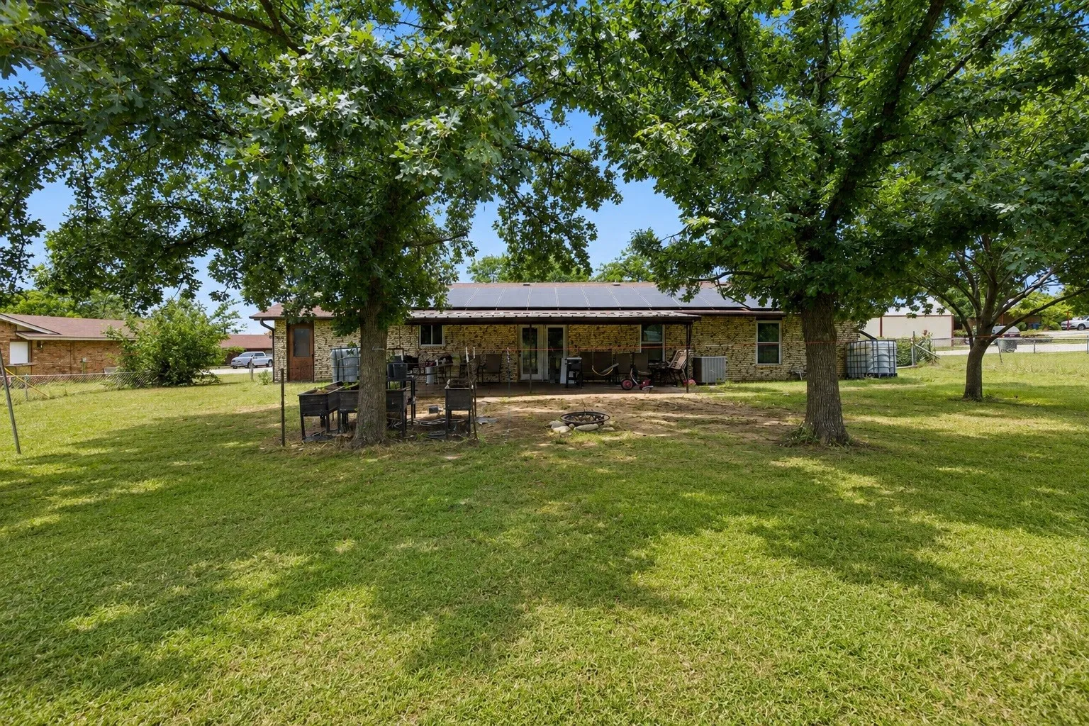 Single Family Residence For Sale in Jack County , 119 Dennis Street, Jacksboro, Texas 76458, 3 Bedrooms, 2 Bathrooms, 1 Garage spaces, 2,155 Sqft, built in 1976, Price $255,000, mls#21311670, Real Estate Agent in Jacksboro, Homes For Sale in Jack county, Homes For Sale in Jacksboro, Realtor in Jacksboro Texas, Real Estate Brokerage Independent Realty Texas, Luminita Cordes Realtor
