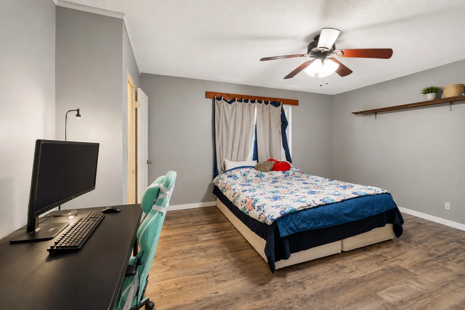 Single Family Residence For Sale in Jack County , 119 Dennis Street, Jacksboro, Texas 76458, 3 Bedrooms, 2 Bathrooms, 1 Garage spaces, 2,155 Sqft, built in 1976, Price $255,000, mls#21311670, Real Estate Agent in Jacksboro, Homes For Sale in Jack county, Homes For Sale in Jacksboro, Realtor in Jacksboro Texas, Real Estate Brokerage Independent Realty Texas, Luminita Cordes Realtor