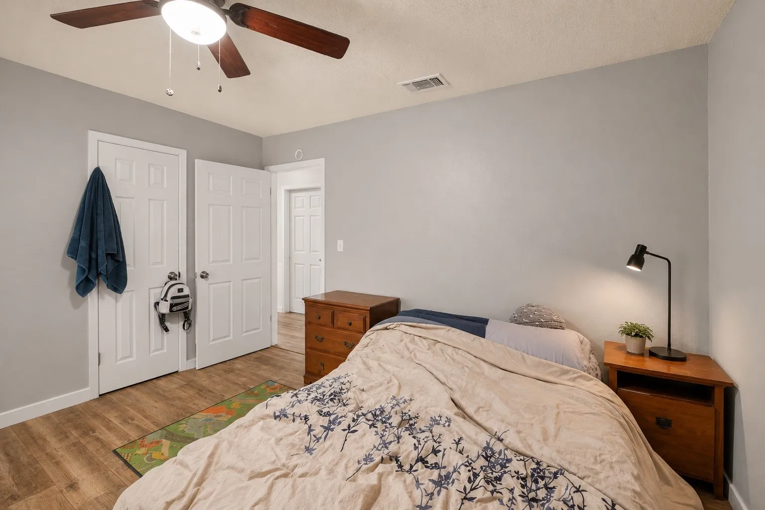 Single Family Residence For Sale in Jack County , 119 Dennis Street, Jacksboro, Texas 76458, 3 Bedrooms, 2 Bathrooms, 1 Garage spaces, 2,155 Sqft, built in 1976, Price $255,000, mls#21311670, Real Estate Agent in Jacksboro, Homes For Sale in Jack county, Homes For Sale in Jacksboro, Realtor in Jacksboro Texas, Real Estate Brokerage Independent Realty Texas, Luminita Cordes Realtor
