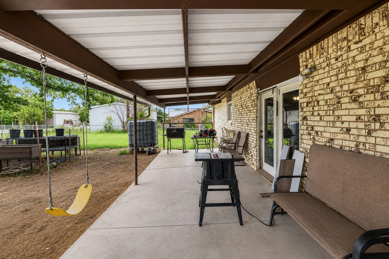 Single Family Residence For Sale in Jack County , 119 Dennis Street, Jacksboro, Texas 76458, 3 Bedrooms, 2 Bathrooms, 1 Garage spaces, 2,155 Sqft, built in 1976, Price $255,000, mls#21311670, Real Estate Agent in Jacksboro, Homes For Sale in Jack county, Homes For Sale in Jacksboro, Realtor in Jacksboro Texas, Real Estate Brokerage Independent Realty Texas, Luminita Cordes Realtor