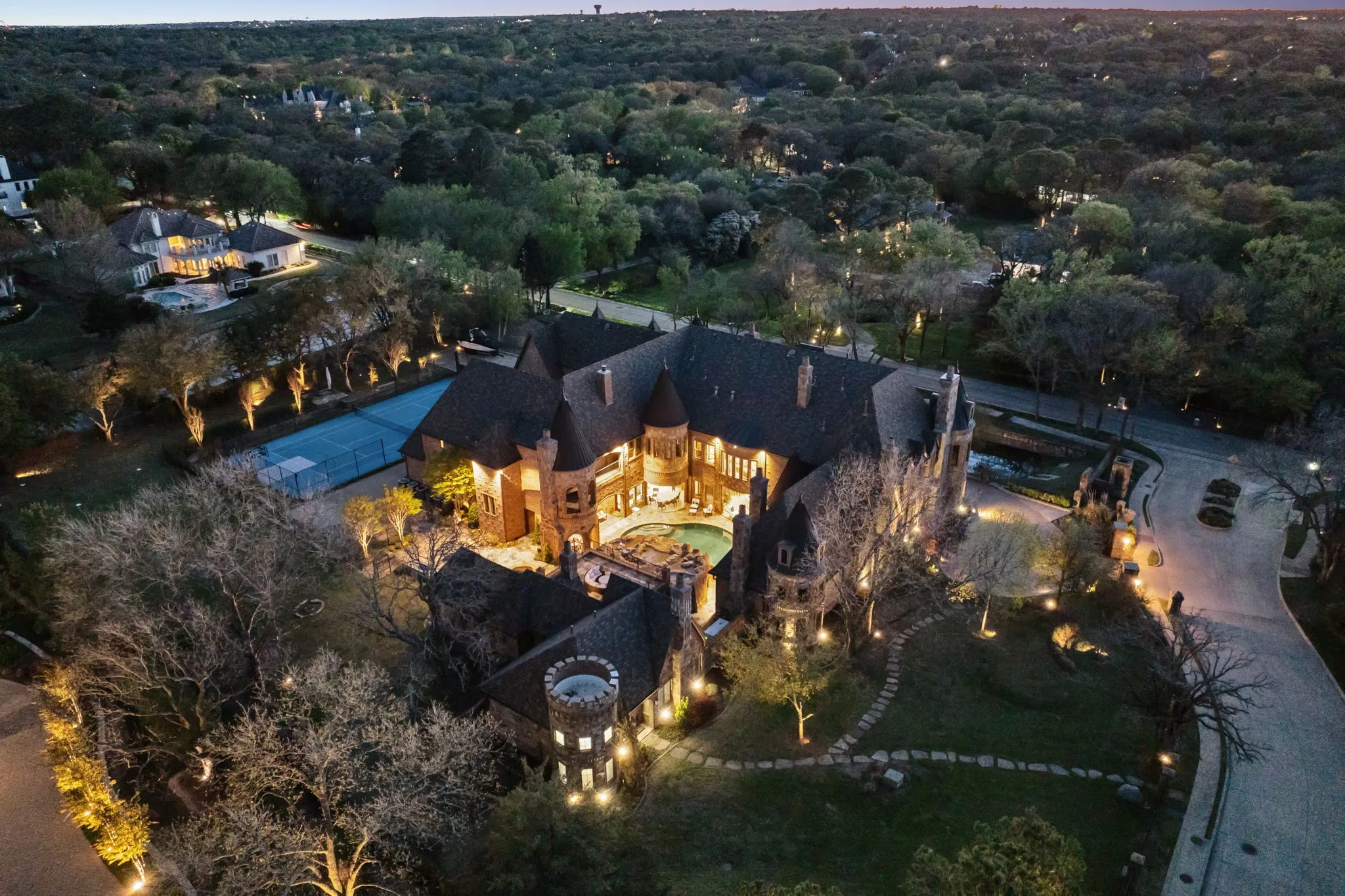 Single Family Residence For Sale in Tarrant County , 1161 La Mirada, Southlake, Texas 76092, 7 Bedroom, 12 Bathroom, 5 Garage spaces, 13,922 Sqft, built in 2009, mls#21313907, Real Estate Agent in Southlake, Homes For Sale in Tarrant county, Homes For Sale in Southlake, Realtor in Southlake Texas, Real Estate Brokerage Independent Realty Texas, Luminita Cordes Realtor