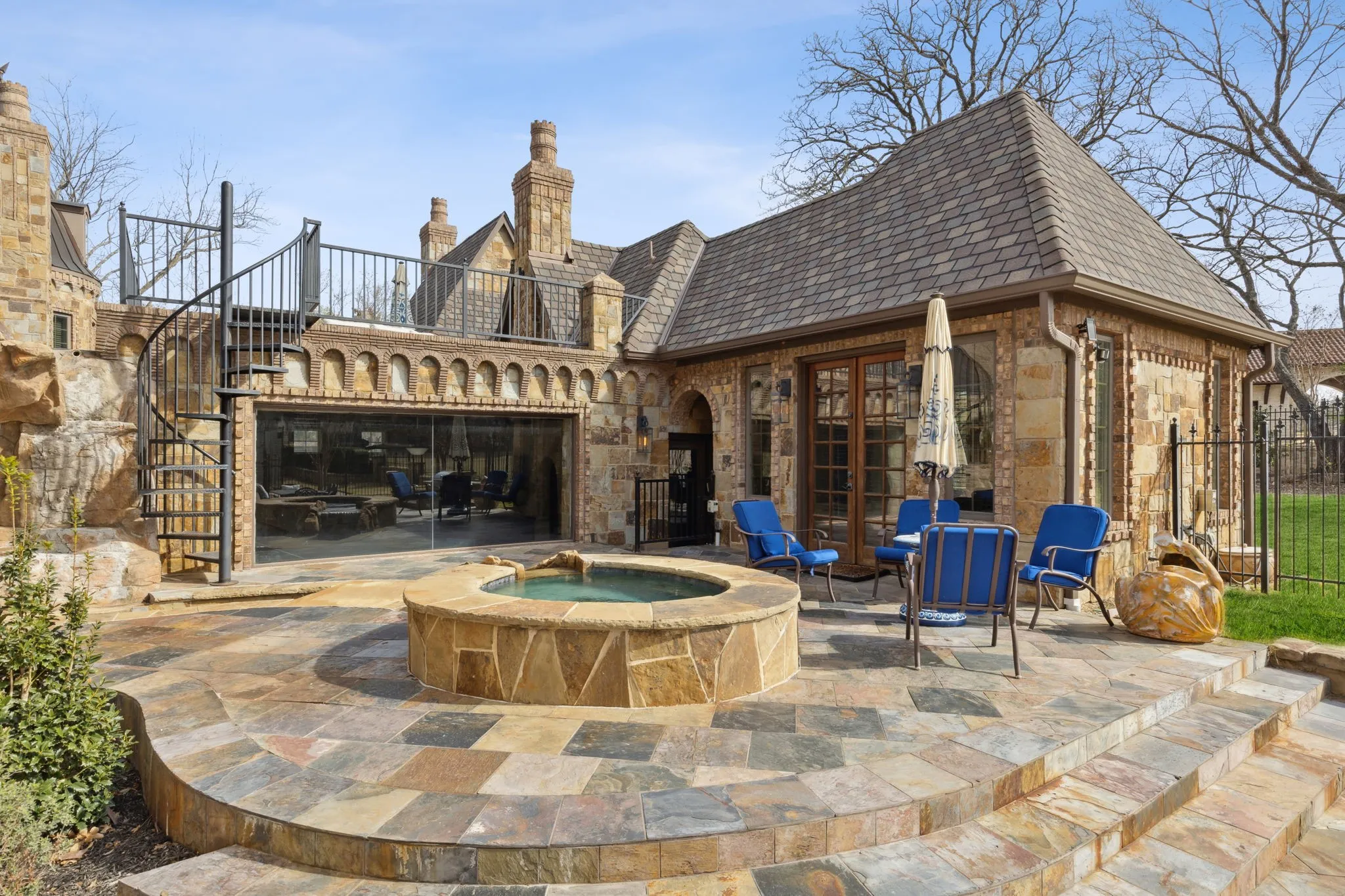Single Family Residence For Sale in Tarrant County , 1161 La Mirada, Southlake, Texas 76092, 7 Bedroom, 12 Bathroom, 5 Garage spaces, 13,922 Sqft, built in 2009, mls#21313907, Real Estate Agent in Southlake, Homes For Sale in Tarrant county, Homes For Sale in Southlake, Realtor in Southlake Texas, Real Estate Brokerage Independent Realty Texas, Luminita Cordes Realtor