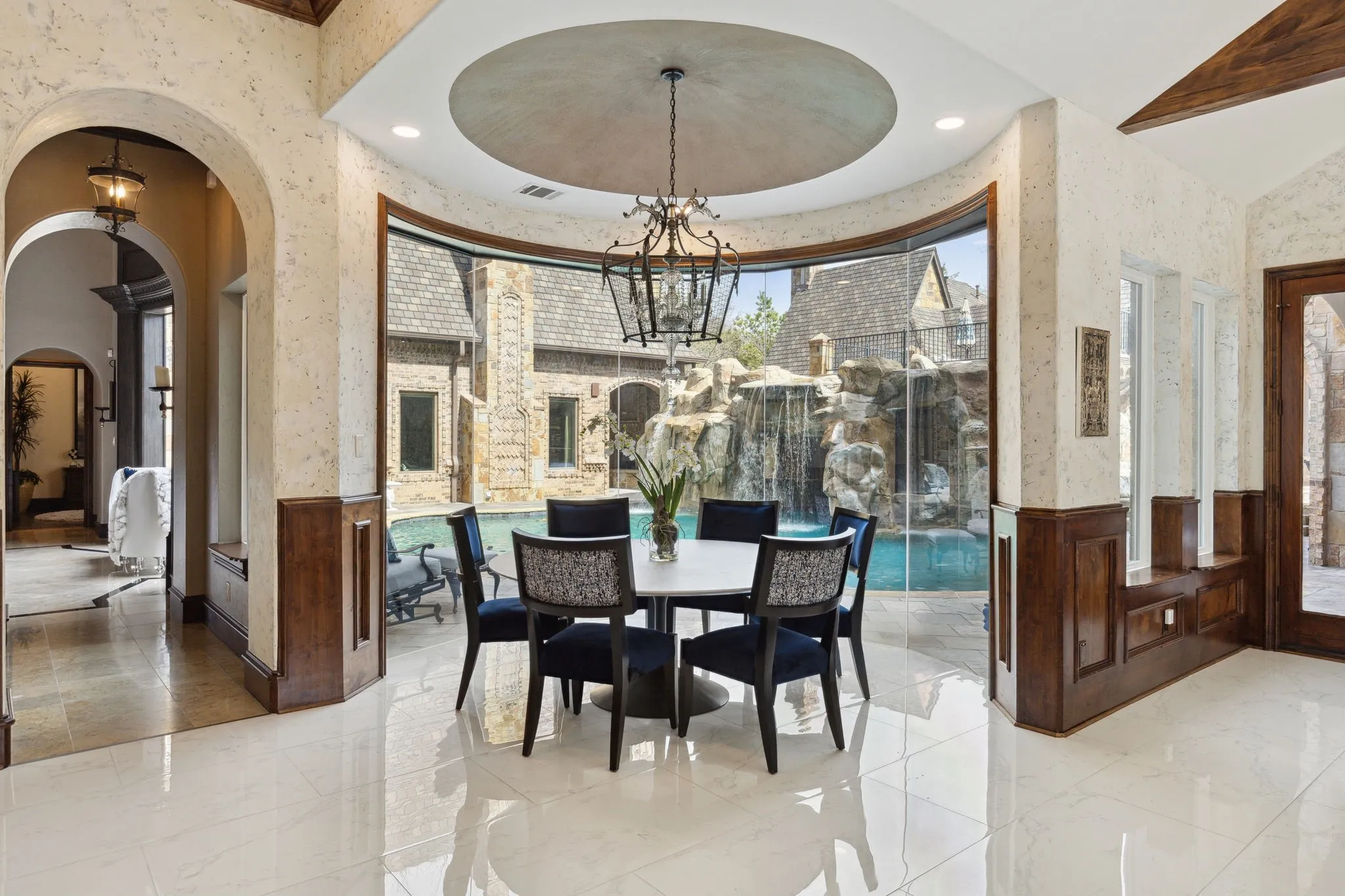 Single Family Residence For Sale in Tarrant County , 1161 La Mirada, Southlake, Texas 76092, 7 Bedroom, 12 Bathroom, 5 Garage spaces, 13,922 Sqft, built in 2009, mls#21313907, Real Estate Agent in Southlake, Homes For Sale in Tarrant county, Homes For Sale in Southlake, Realtor in Southlake Texas, Real Estate Brokerage Independent Realty Texas, Luminita Cordes Realtor