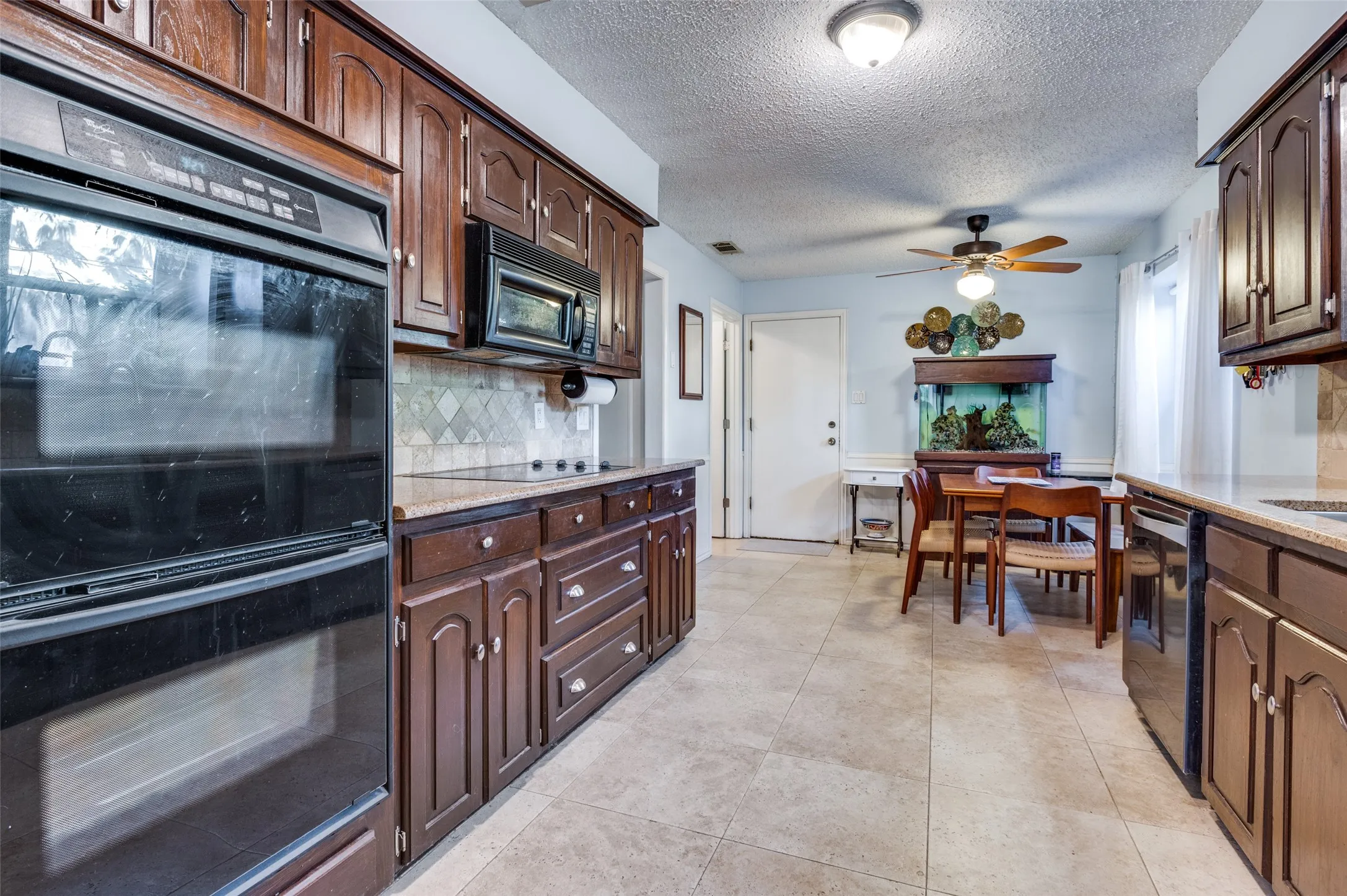 Single Family Residence For Sale in Dallas County , 722 Corinthian Place, Duncanville, Texas 75137, 4 Bedroom, 2 Bathroom, 2 Garage spaces, 2,014 Sqft, built in 1979, mls#21313983, Real Estate Agent in Duncanville, Homes For Sale in Dallas county, Homes For Sale in Duncanville, Realtor in Duncanville Texas, Real Estate Brokerage Independent Realty Texas, Luminita Cordes Realtor