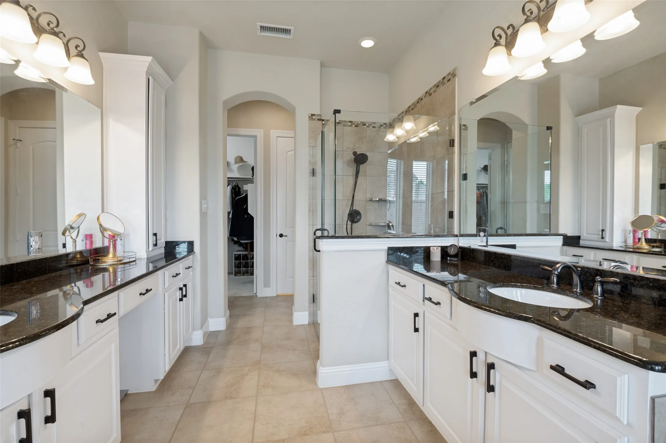 Single Family Residence For Sale in Collin County , 14682 Story Lane, Frisco, Texas 75035, 5 Bedroom, 5 Bathroom, 3 Garage spaces, 4,598 Sqft, built in 2008, mls#21311083, Real Estate Agent in Frisco, Homes For Sale in Collin county, Homes For Sale in Frisco, Realtor in Frisco Texas, Real Estate Brokerage Independent Realty Texas, Luminita Cordes Realtor