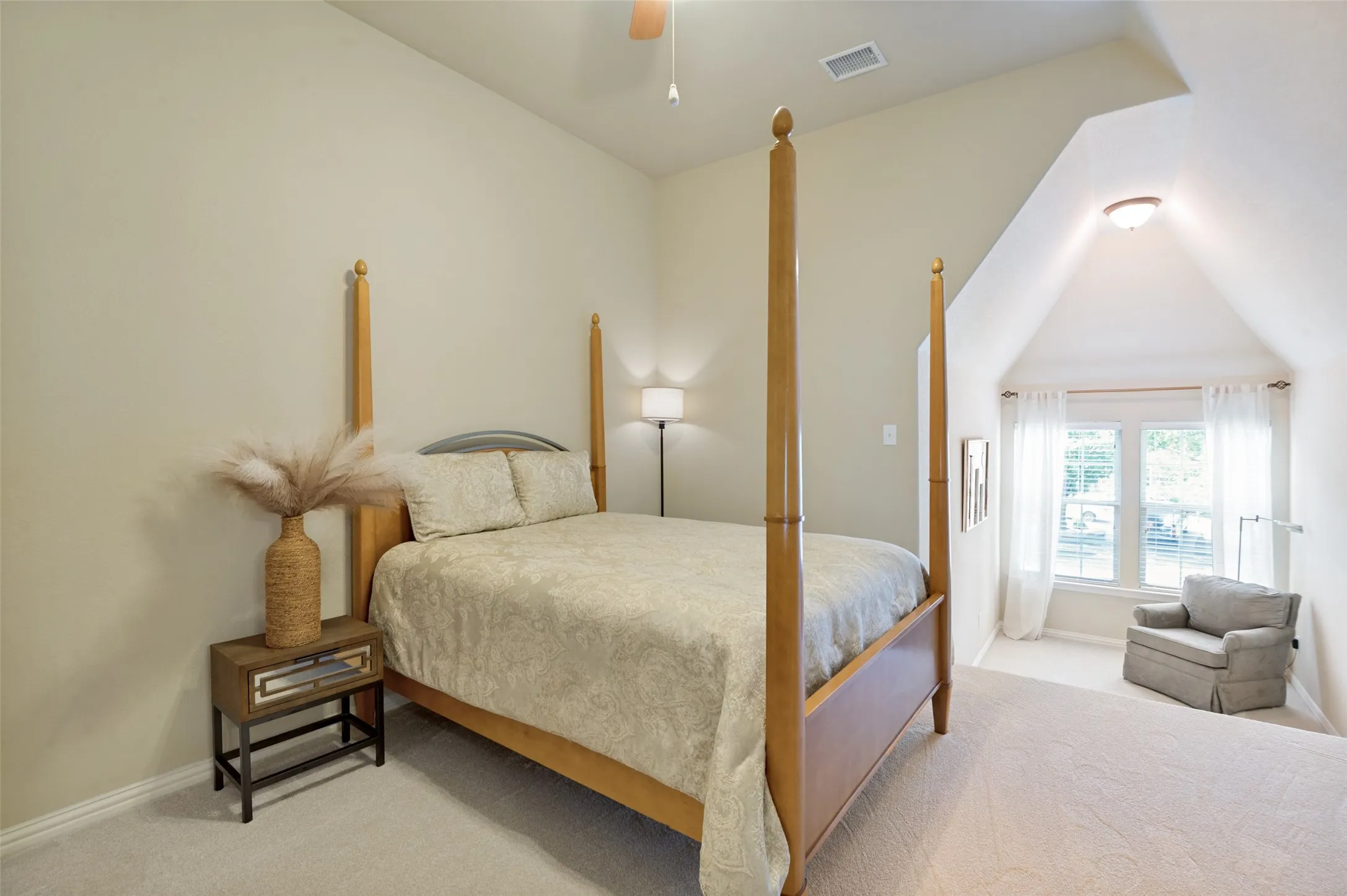 Single Family Residence For Sale in Collin County , 14682 Story Lane, Frisco, Texas 75035, 5 Bedroom, 5 Bathroom, 3 Garage spaces, 4,598 Sqft, built in 2008, mls#21311083, Real Estate Agent in Frisco, Homes For Sale in Collin county, Homes For Sale in Frisco, Realtor in Frisco Texas, Real Estate Brokerage Independent Realty Texas, Luminita Cordes Realtor