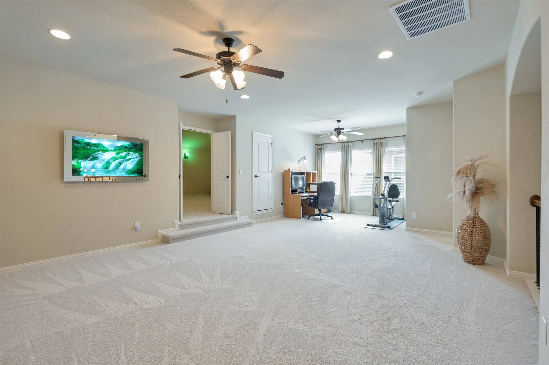 Single Family Residence For Sale in Collin County , 14682 Story Lane, Frisco, Texas 75035, 5 Bedroom, 5 Bathroom, 3 Garage spaces, 4,598 Sqft, built in 2008, mls#21311083, Real Estate Agent in Frisco, Homes For Sale in Collin county, Homes For Sale in Frisco, Realtor in Frisco Texas, Real Estate Brokerage Independent Realty Texas, Luminita Cordes Realtor