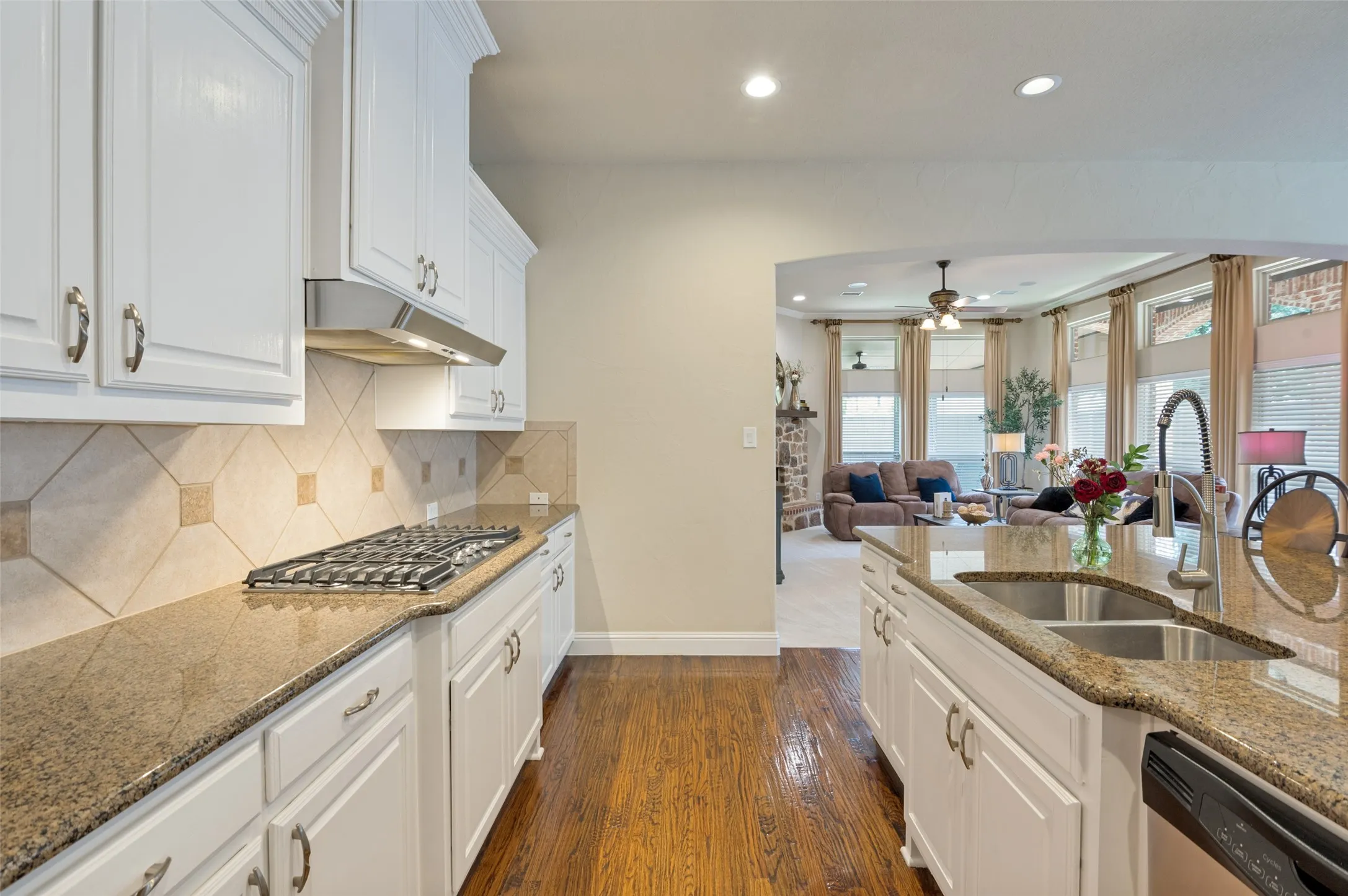 Single Family Residence For Sale in Collin County , 14682 Story Lane, Frisco, Texas 75035, 5 Bedroom, 5 Bathroom, 3 Garage spaces, 4,598 Sqft, built in 2008, mls#21311083, Real Estate Agent in Frisco, Homes For Sale in Collin county, Homes For Sale in Frisco, Realtor in Frisco Texas, Real Estate Brokerage Independent Realty Texas, Luminita Cordes Realtor