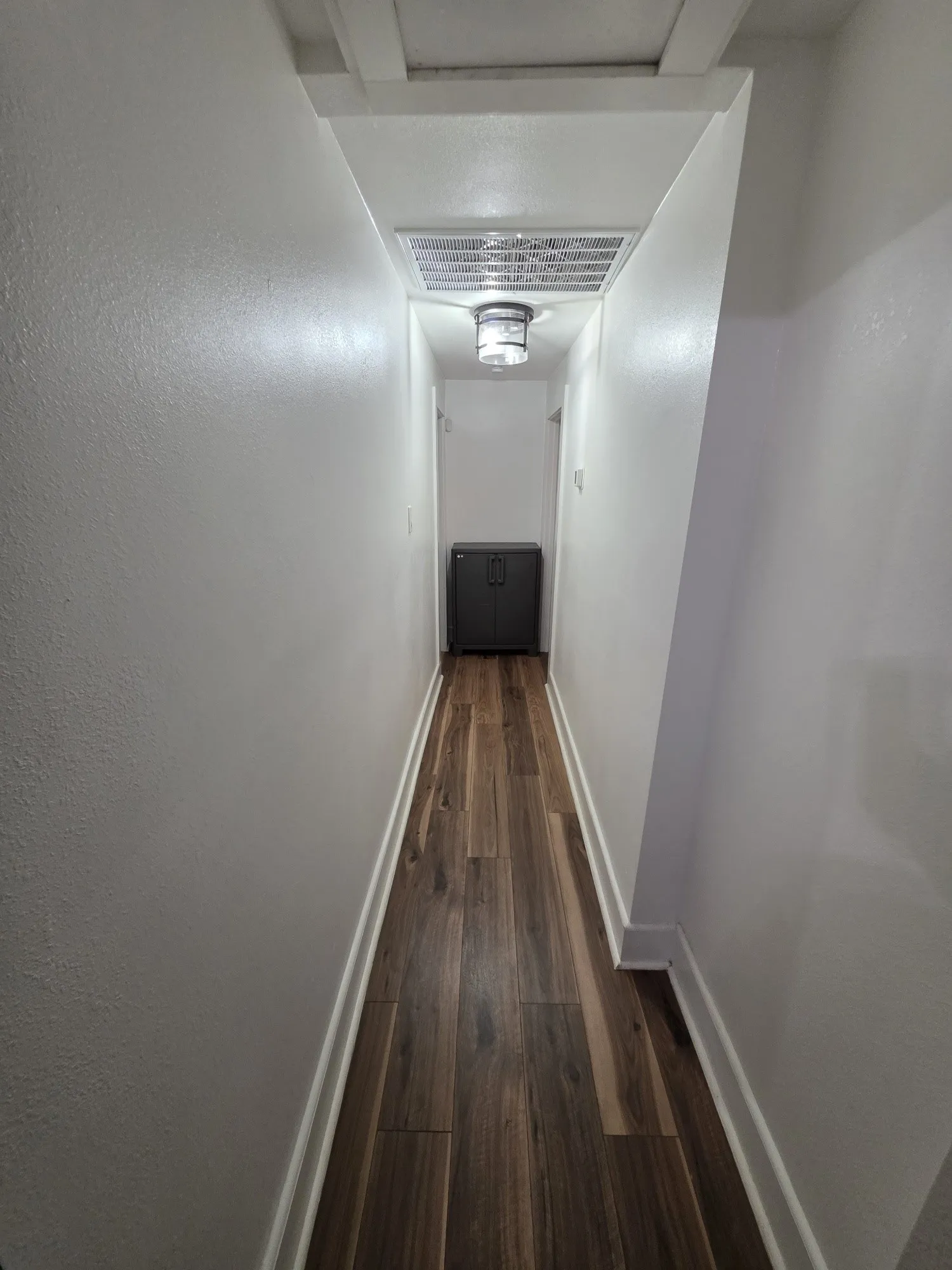 Single Family Residence For Sale in Dallas County , 532 Griffith Avenue, Dallas, Texas 75208, 3 Bedroom, 1 Bathroom, Garage spaces, 1,107 Sqft, built in 1936, mls#21314006, Real Estate Agent in Dallas, Homes For Sale in Dallas county, Homes For Sale in Dallas, Realtor in Dallas Texas, Real Estate Brokerage Independent Realty Texas, Luminita Cordes Realtor