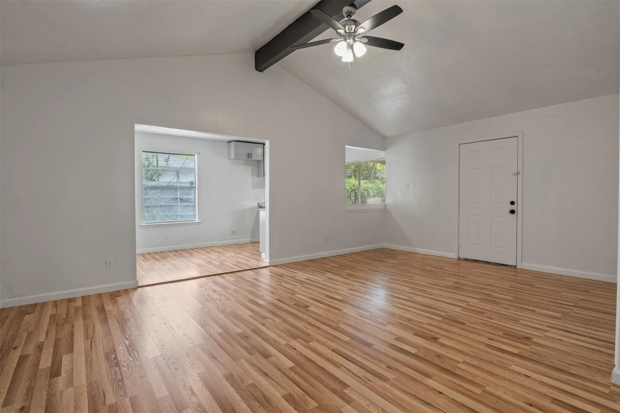 Single Family Residence For Sale in Dallas County , 1410 Clearbrook Street, Lancaster, Texas 75134, 3 Bedroom, 2 Bathroom, 2 Garage spaces, 1,162 Sqft, built in 1973, mls#21314007, Real Estate Agent in Lancaster, Homes For Sale in Dallas county, Homes For Sale in Lancaster, Realtor in Lancaster Texas, Real Estate Brokerage Independent Realty Texas, Luminita Cordes Realtor
