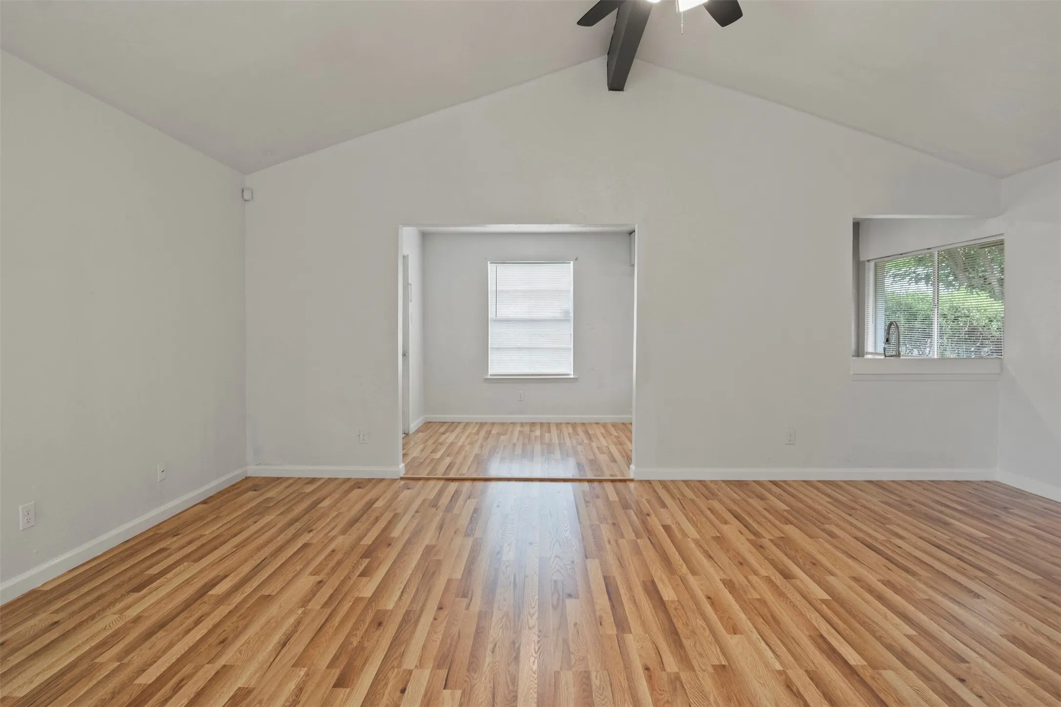 Single Family Residence For Sale in Dallas County , 1410 Clearbrook Street, Lancaster, Texas 75134, 3 Bedroom, 2 Bathroom, 2 Garage spaces, 1,162 Sqft, built in 1973, mls#21314007, Real Estate Agent in Lancaster, Homes For Sale in Dallas county, Homes For Sale in Lancaster, Realtor in Lancaster Texas, Real Estate Brokerage Independent Realty Texas, Luminita Cordes Realtor