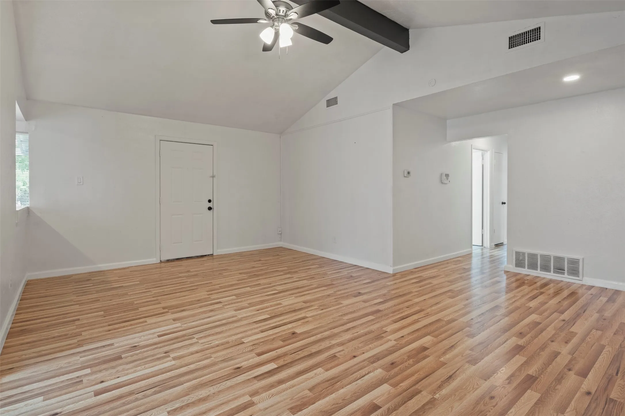 Single Family Residence For Sale in Dallas County , 1410 Clearbrook Street, Lancaster, Texas 75134, 3 Bedroom, 2 Bathroom, 2 Garage spaces, 1,162 Sqft, built in 1973, mls#21314007, Real Estate Agent in Lancaster, Homes For Sale in Dallas county, Homes For Sale in Lancaster, Realtor in Lancaster Texas, Real Estate Brokerage Independent Realty Texas, Luminita Cordes Realtor