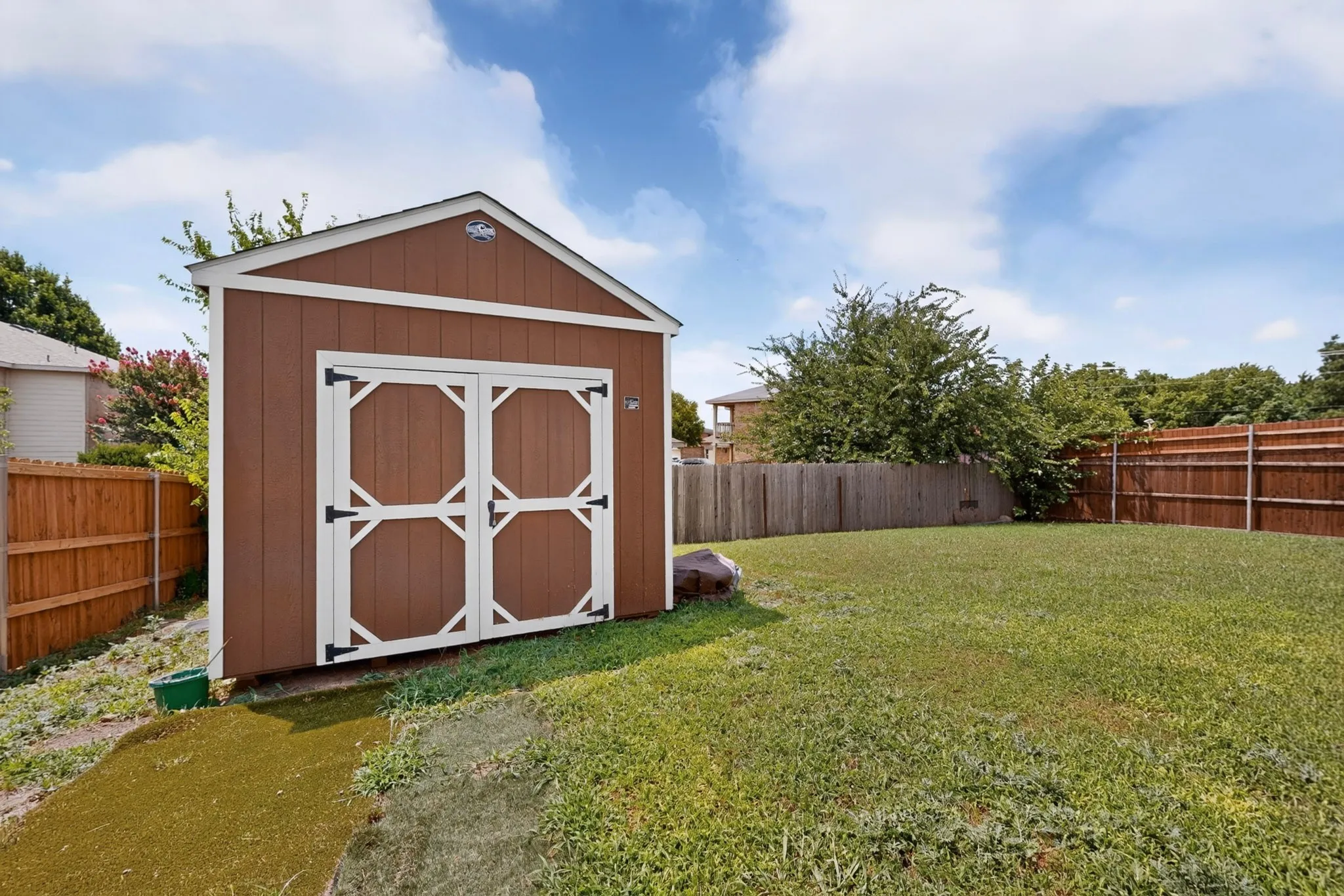 Single Family Residence For Sale in Dallas County , 424 Chatman Street, Hutchins, Texas 75141, 3 Bedroom, 3 Bathroom, 2 Garage spaces, 2,280 Sqft, built in 2004, mls#21312472, Real Estate Agent in Hutchins, Homes For Sale in Dallas county, Homes For Sale in Hutchins, Realtor in Hutchins Texas, Real Estate Brokerage Independent Realty Texas, Luminita Cordes Realtor