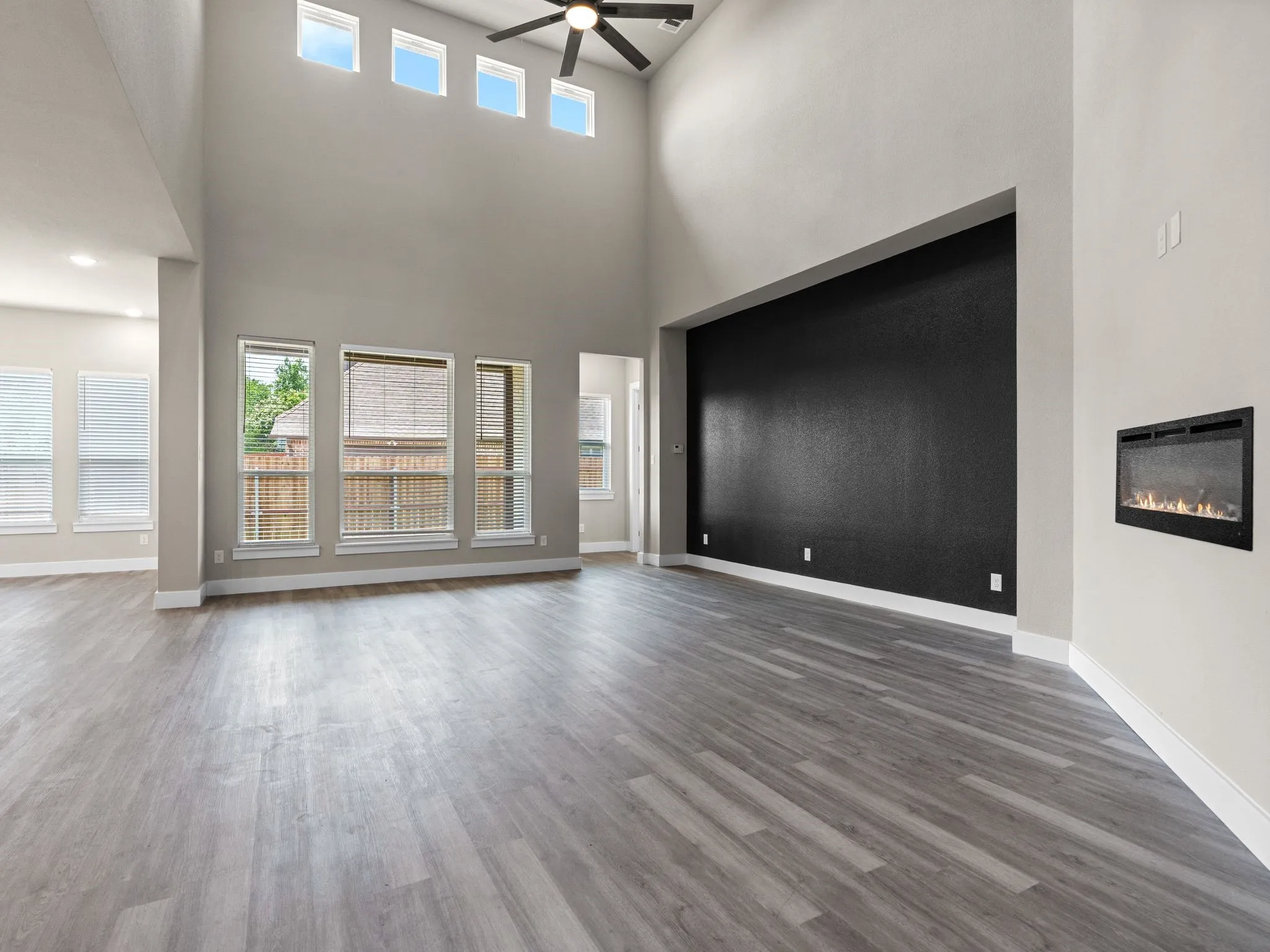 Single Family Residence For Rent in Grayson County , 4318 Peachtree Lane, Denison, Texas 75020, 4 Bedroom, 4 Bathroom, 3 Garage spaces, 3,985 Sqft, built in 2025, mls#21313960, Real Estate Agent in Denison, Homes For Rent in Grayson county, Homes For Rent in Denison, Realtor in Denison Texas, Real Estate Brokerage Independent Realty Texas, Luminita Cordes Realtor