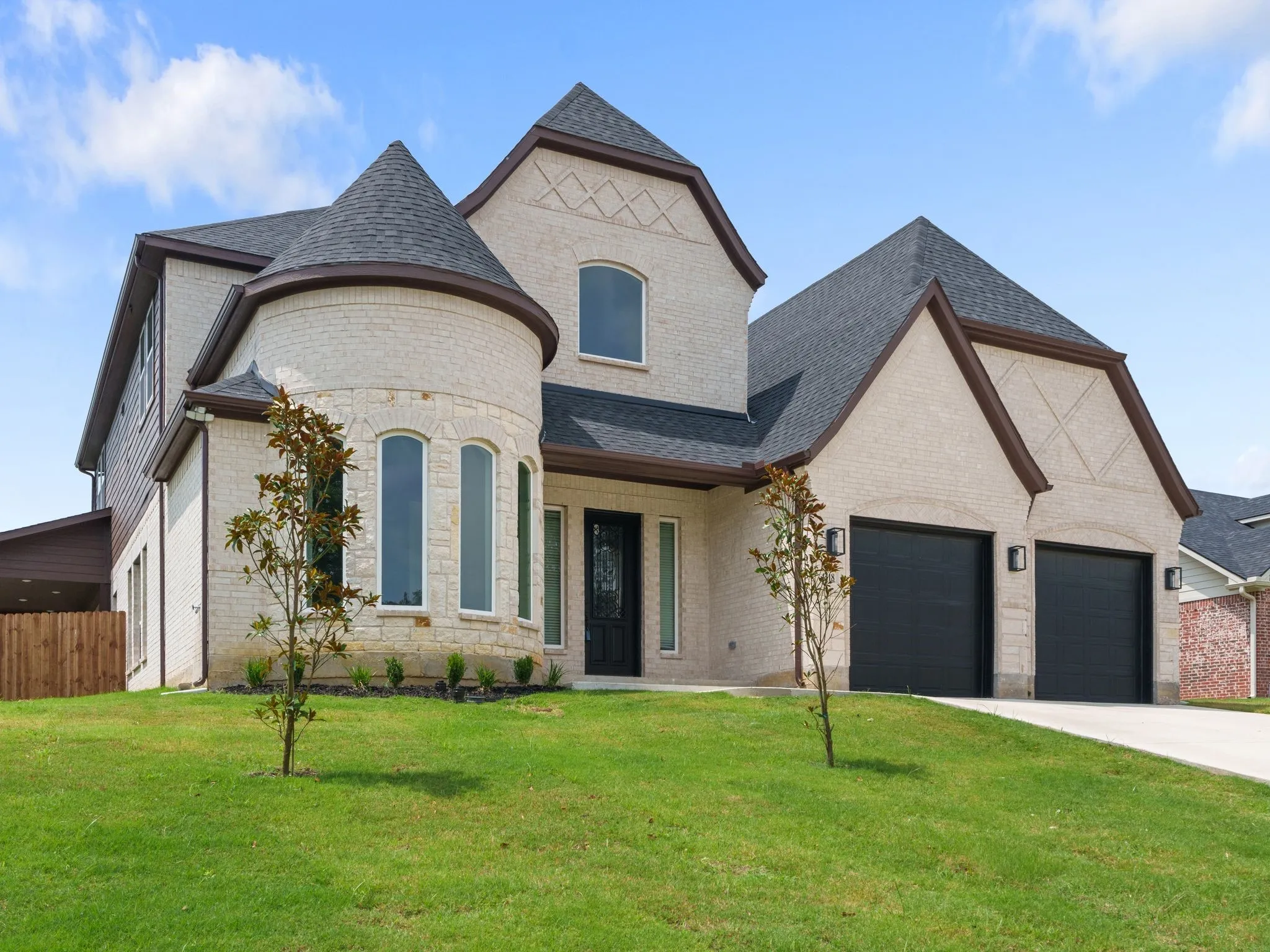 Single Family Residence For Rent in Grayson County , 4318 Peachtree Lane, Denison, Texas 75020, 4 Bedroom, 4 Bathroom, 3 Garage spaces, 3,985 Sqft, built in 2025, mls#21313960, Real Estate Agent in Denison, Homes For Rent in Grayson county, Homes For Rent in Denison, Realtor in Denison Texas, Real Estate Brokerage Independent Realty Texas, Luminita Cordes Realtor