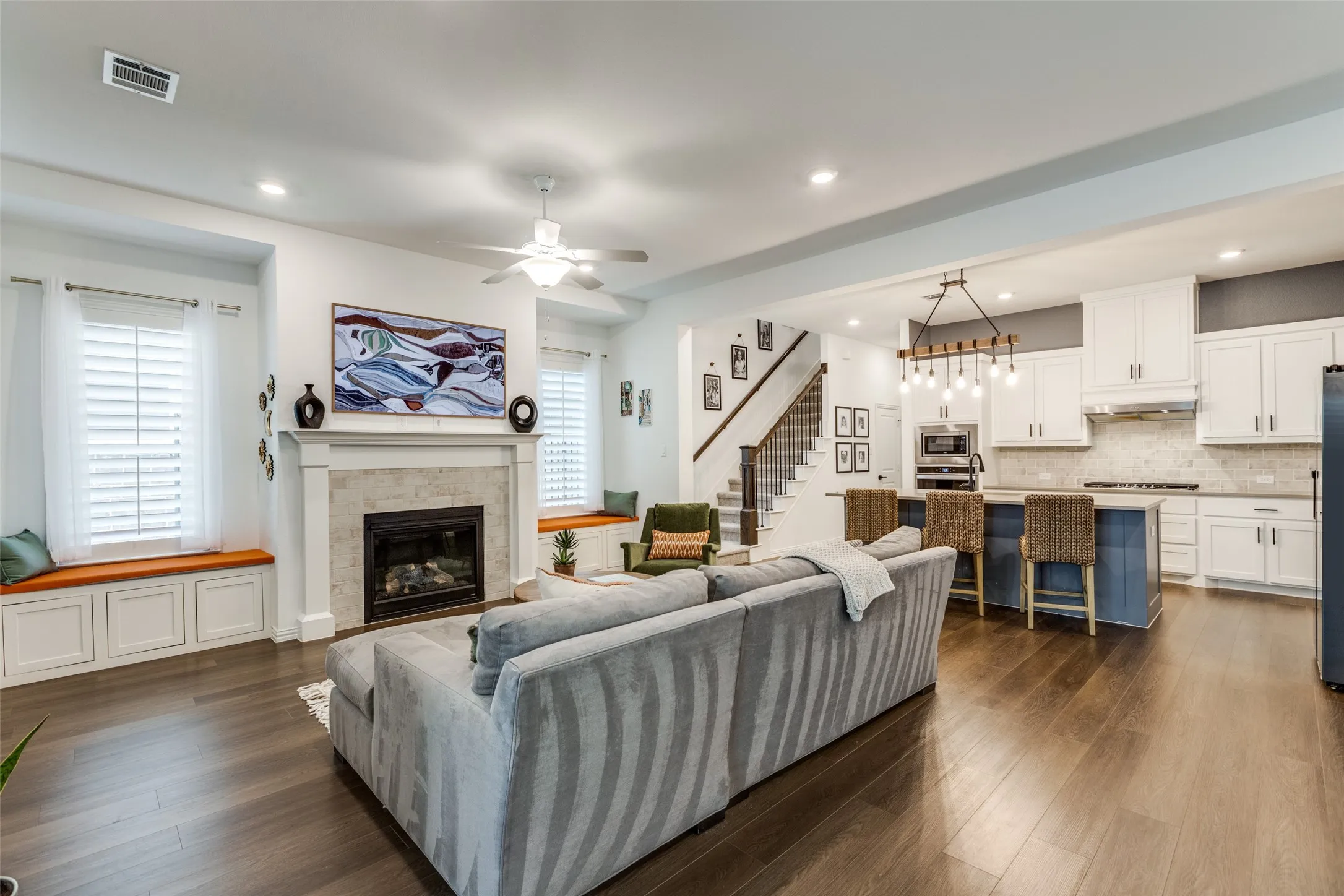 Single Family Residence For Rent in Collin County , 8220 Bethpage Drive, Mc Kinney, Texas 75070, 4 Bedroom, 4 Bathroom, 2 Garage spaces, 3,299 Sqft, built in 2022, mls#21313369, Real Estate Agent in Mc Kinney, Homes For Rent in Collin county, Homes For Rent in Mc Kinney, Realtor in Mc Kinney Texas, Real Estate Brokerage Independent Realty Texas, Luminita Cordes Realtor