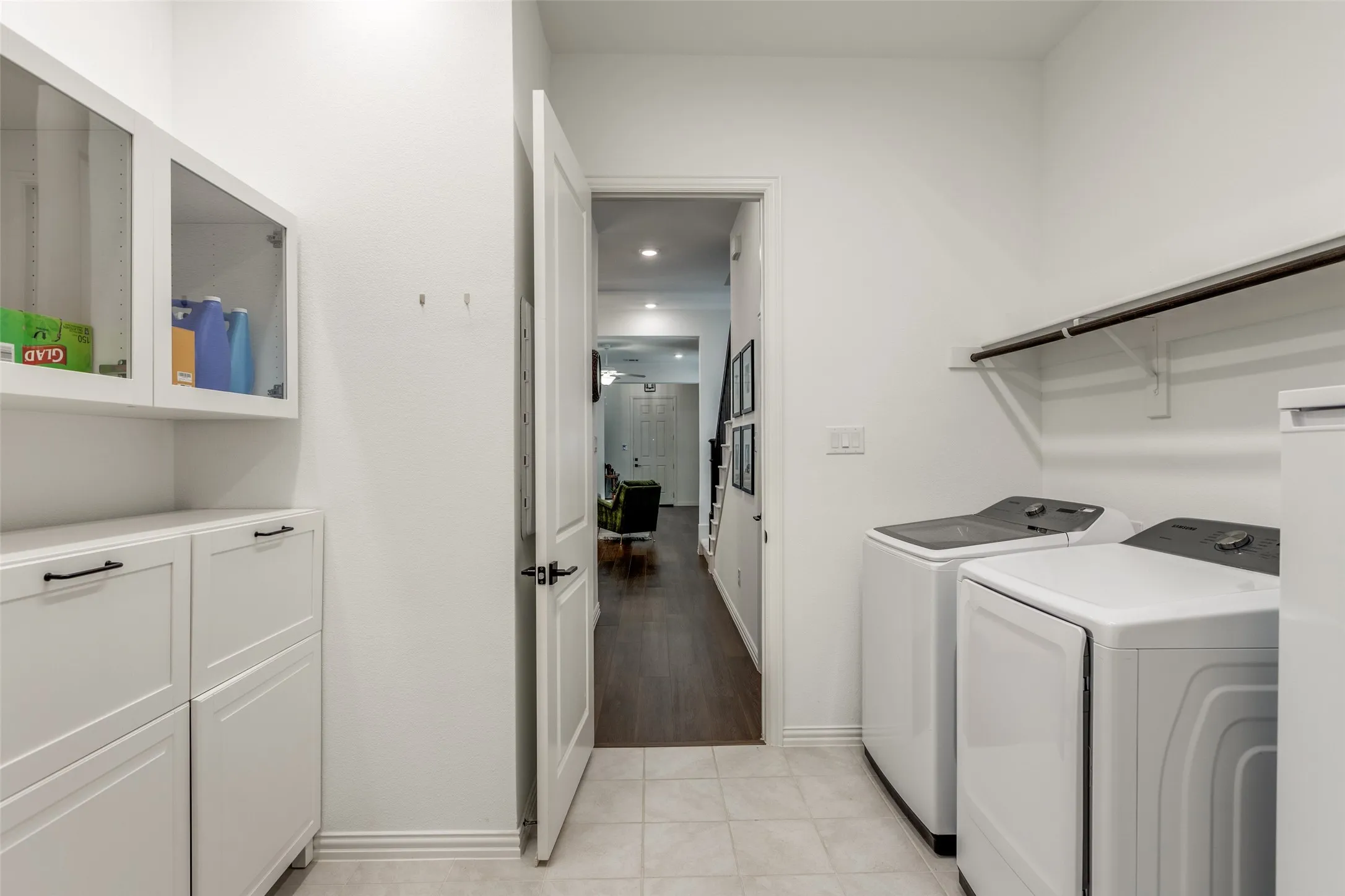 Single Family Residence For Rent in Collin County , 8220 Bethpage Drive, Mc Kinney, Texas 75070, 4 Bedroom, 4 Bathroom, 2 Garage spaces, 3,299 Sqft, built in 2022, mls#21313369, Real Estate Agent in Mc Kinney, Homes For Rent in Collin county, Homes For Rent in Mc Kinney, Realtor in Mc Kinney Texas, Real Estate Brokerage Independent Realty Texas, Luminita Cordes Realtor