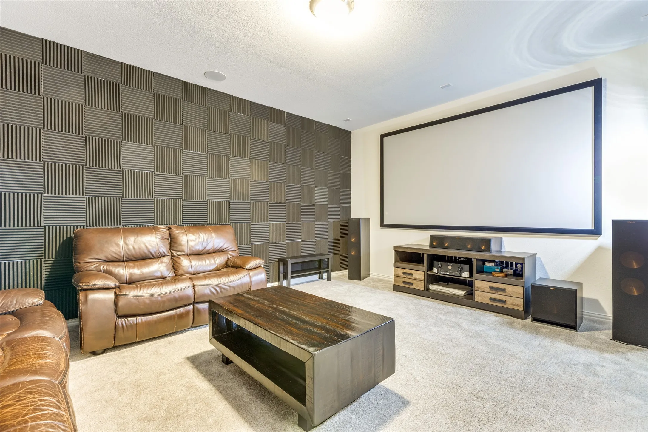 Single Family Residence For Rent in Collin County , 8220 Bethpage Drive, Mc Kinney, Texas 75070, 4 Bedroom, 4 Bathroom, 2 Garage spaces, 3,299 Sqft, built in 2022, mls#21313369, Real Estate Agent in Mc Kinney, Homes For Rent in Collin county, Homes For Rent in Mc Kinney, Realtor in Mc Kinney Texas, Real Estate Brokerage Independent Realty Texas, Luminita Cordes Realtor